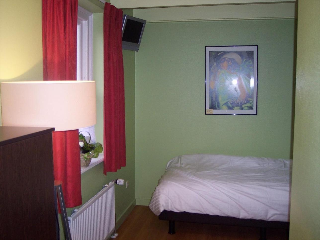 Single Room with Shower photo 2