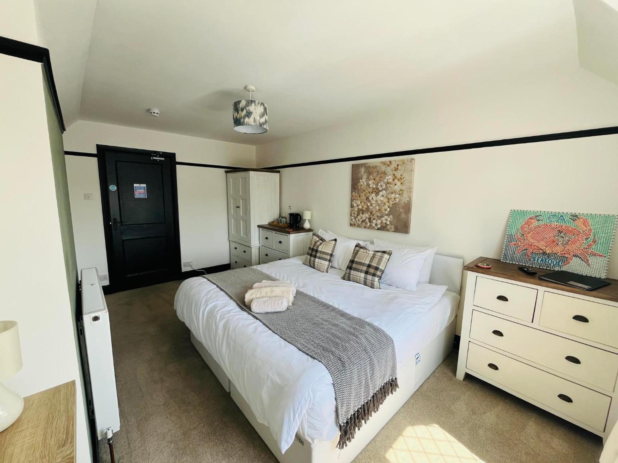 Double or Twin Room photo 3