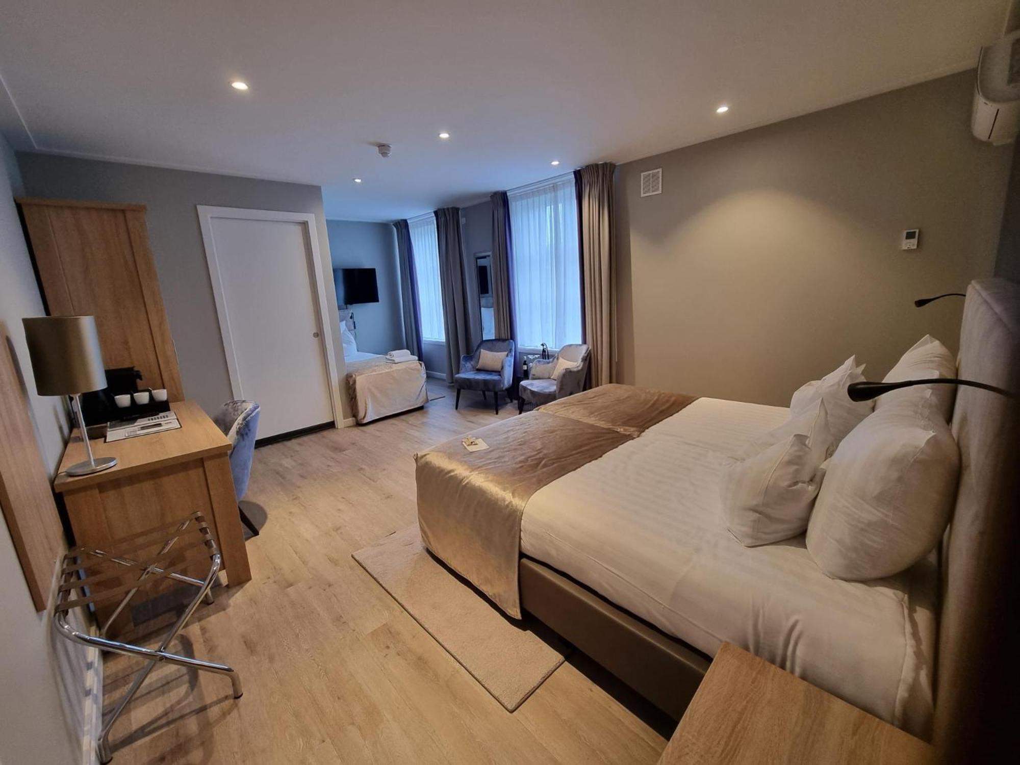 Deluxe Triple Room - Photo 1