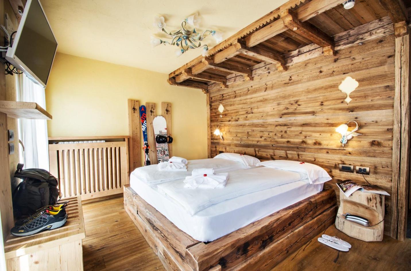 Deluxe Room - Photo 1