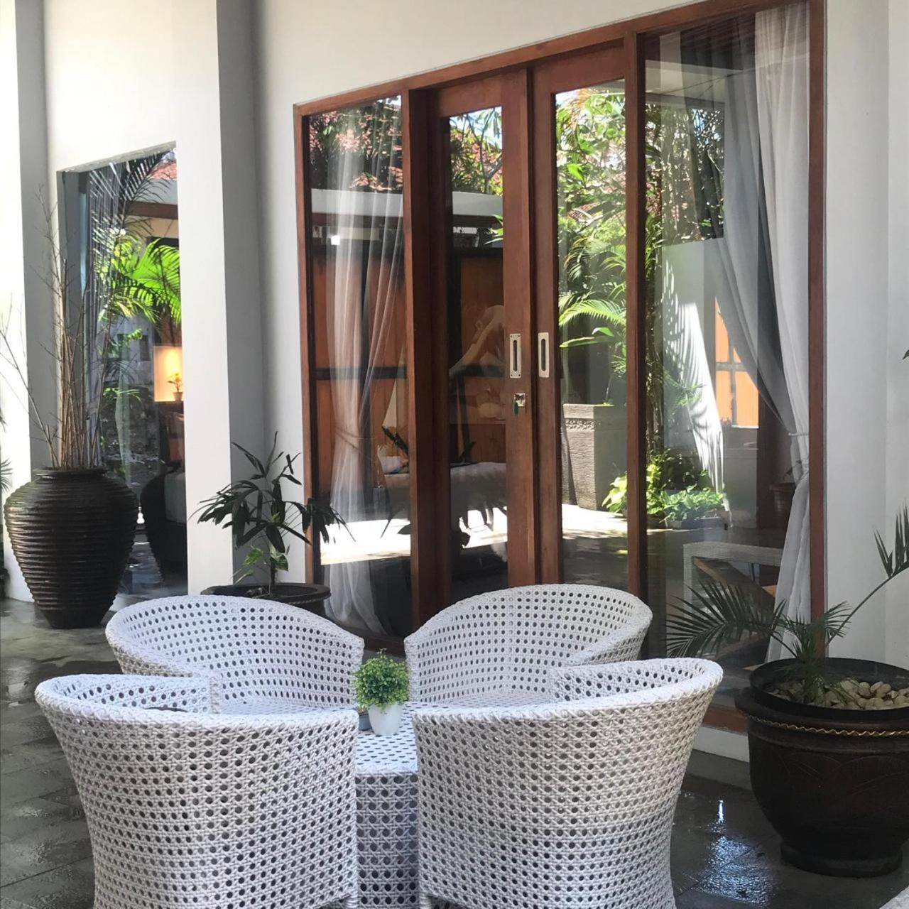 Villa with Sea View - Photo 39