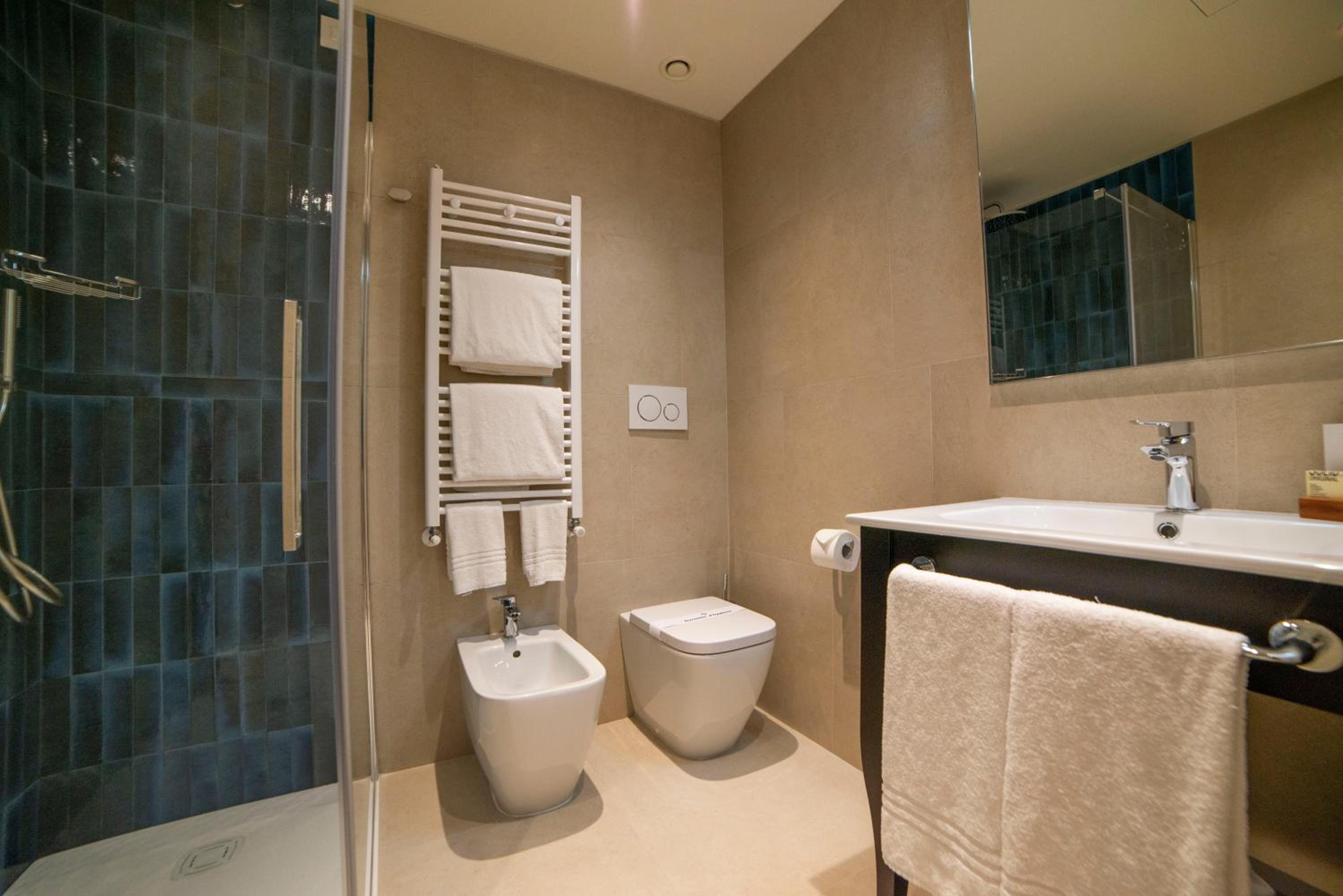 Queen Room - Photo 3