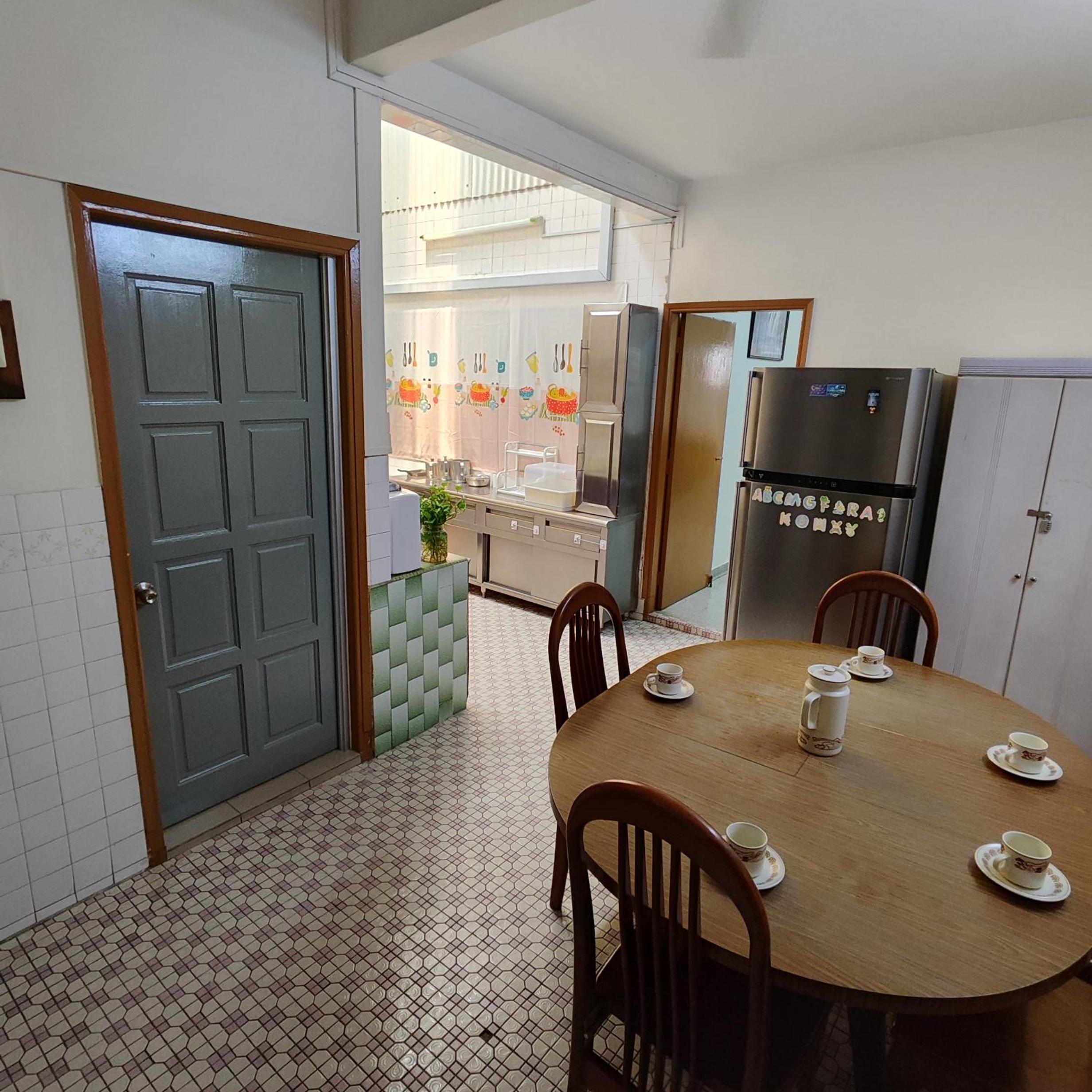 Four-Bedroom House photo 2