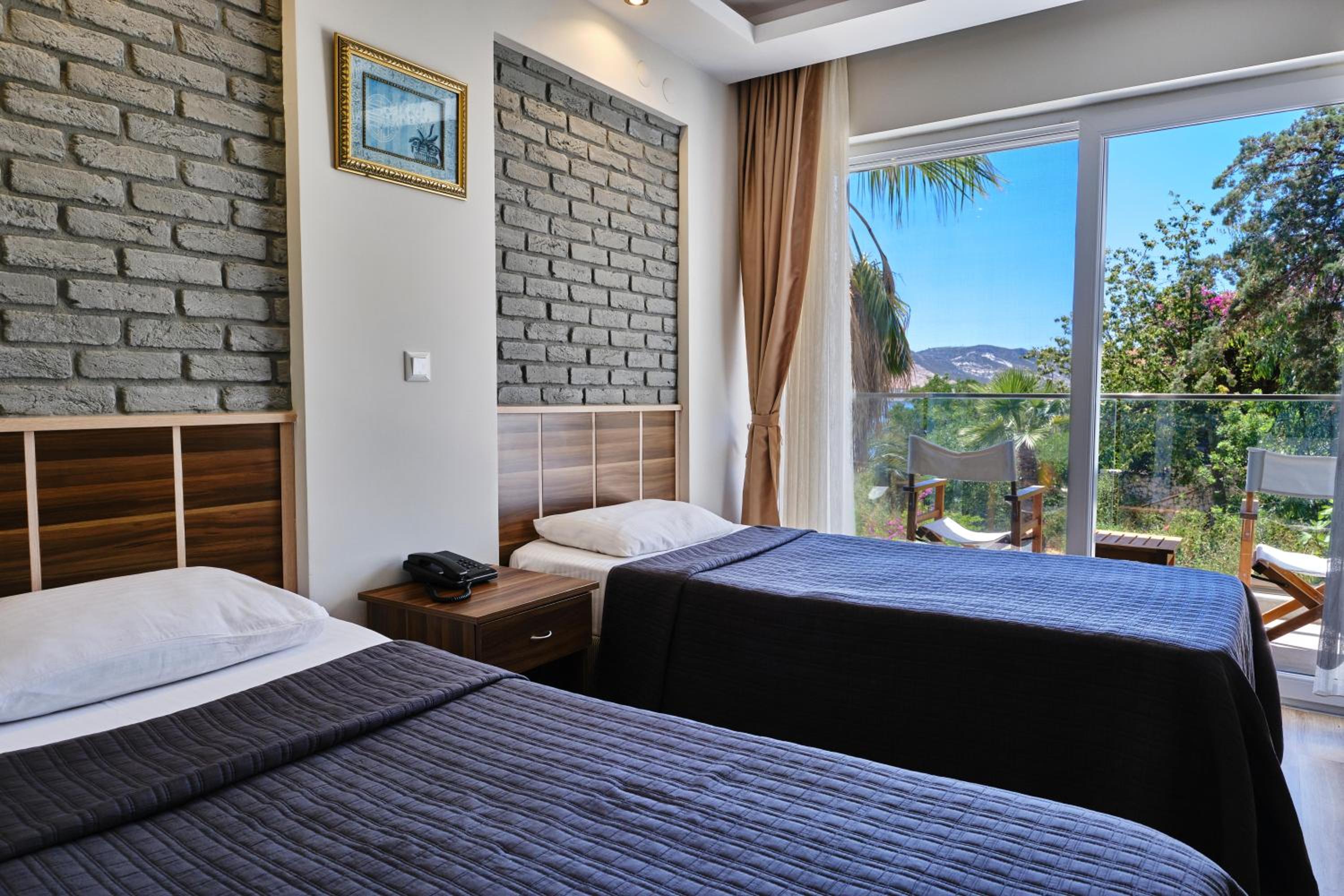 Budget Double or Twin Room photo 3