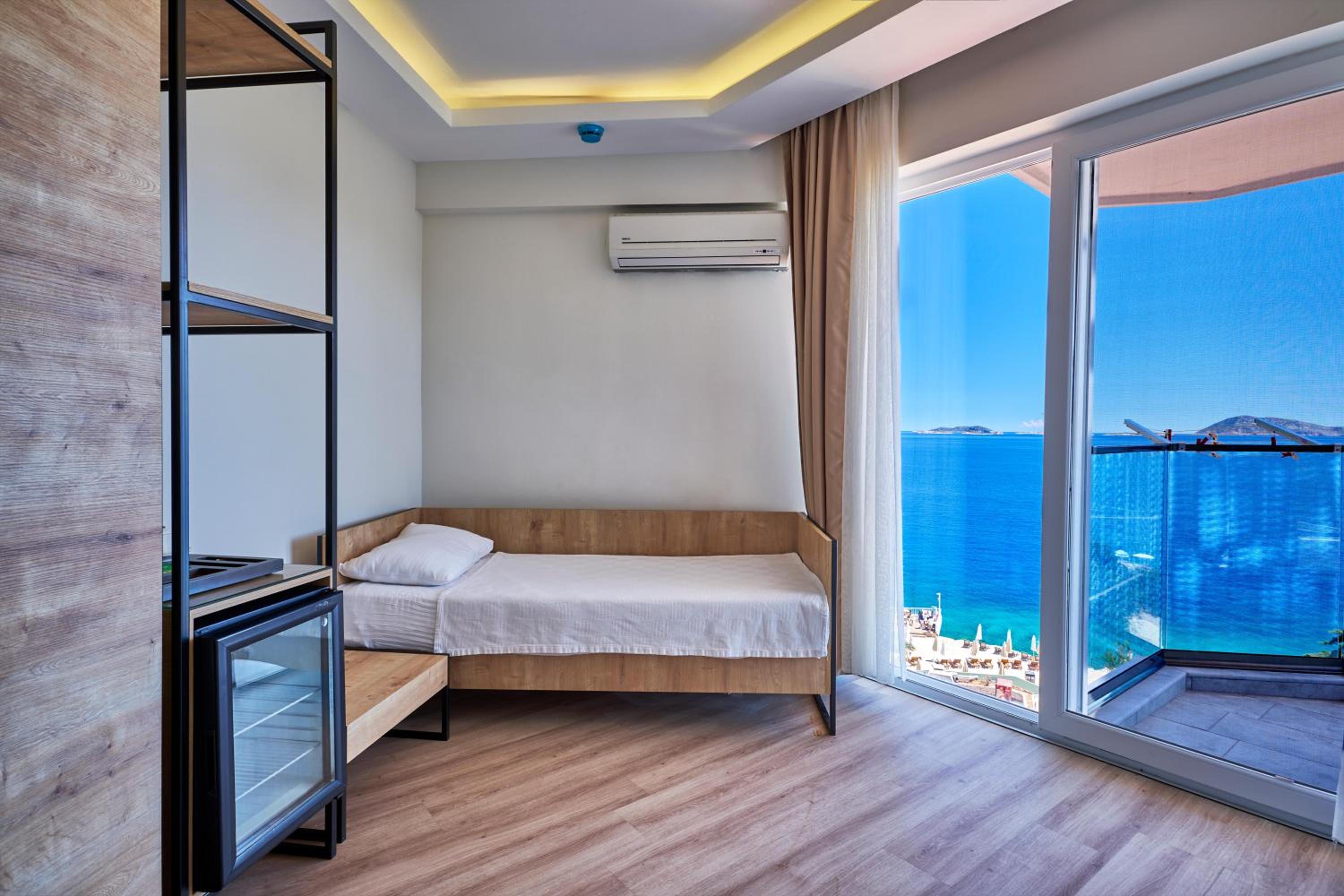 Junior Suite with Sea View photo 3