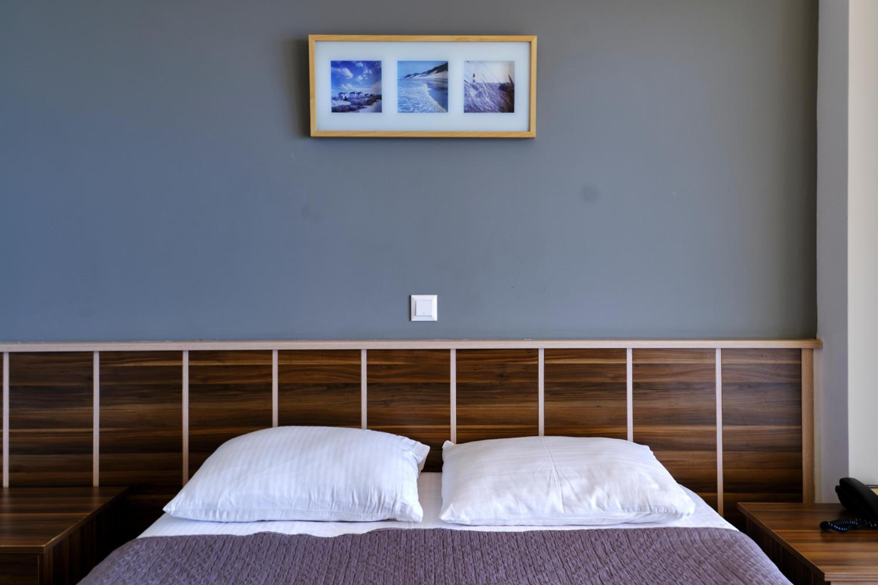 Budget Double or Twin Room photo 2