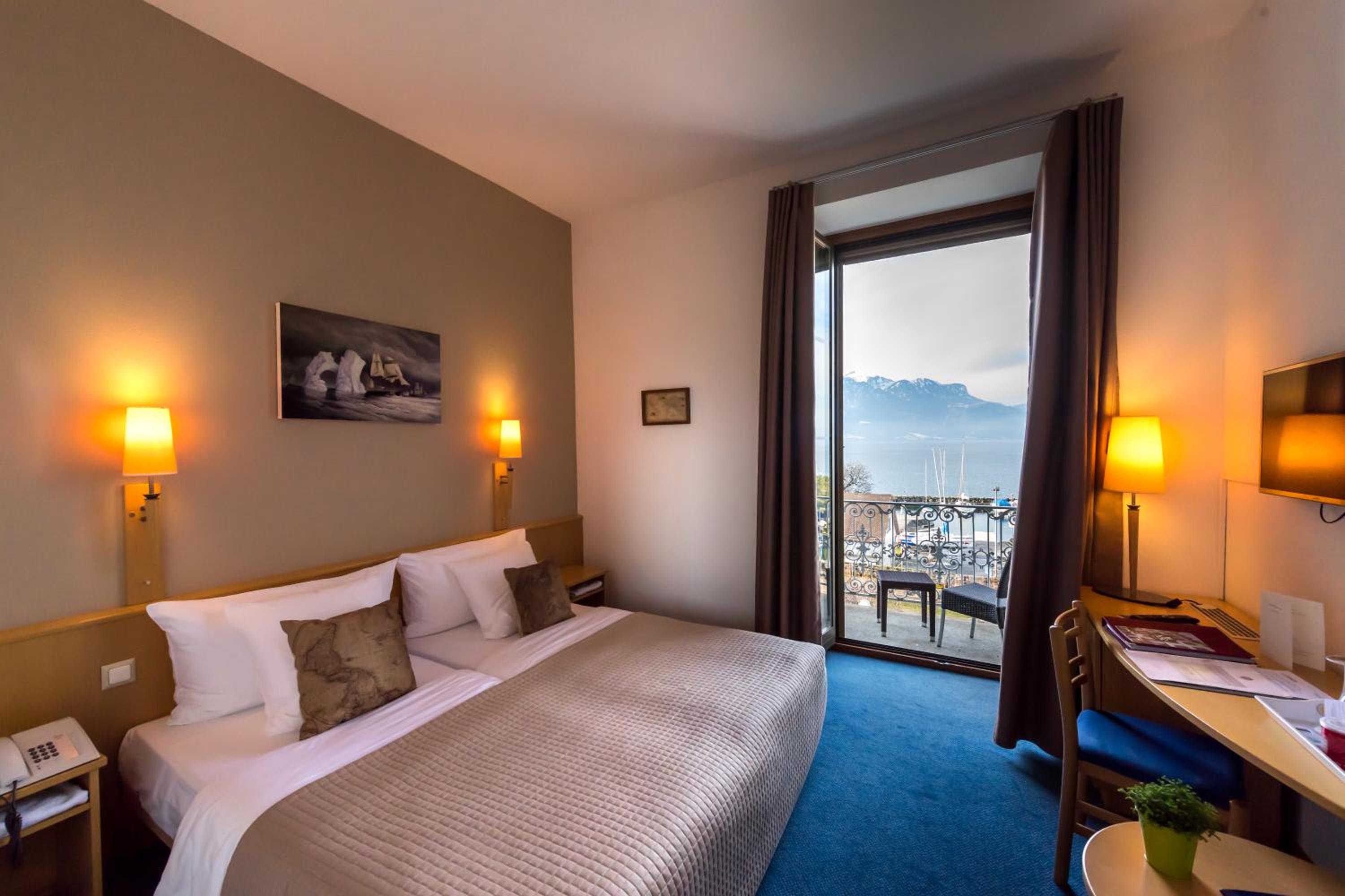 Deluxe Double Room with Balcony