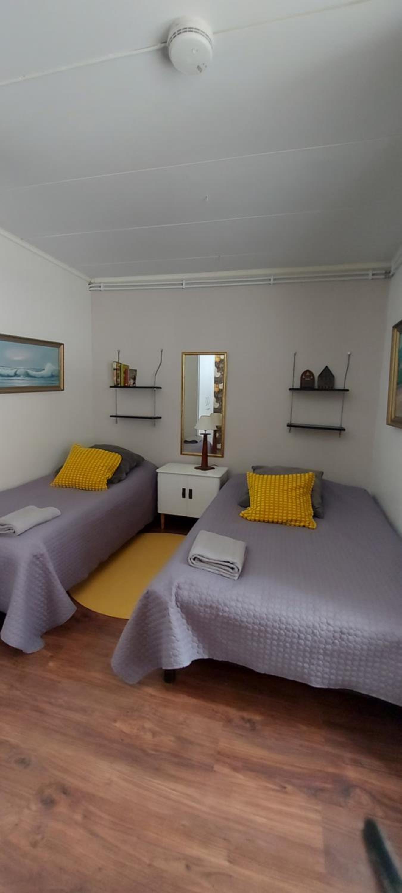Double or Twin Room with Shared Bathroom photo 2
