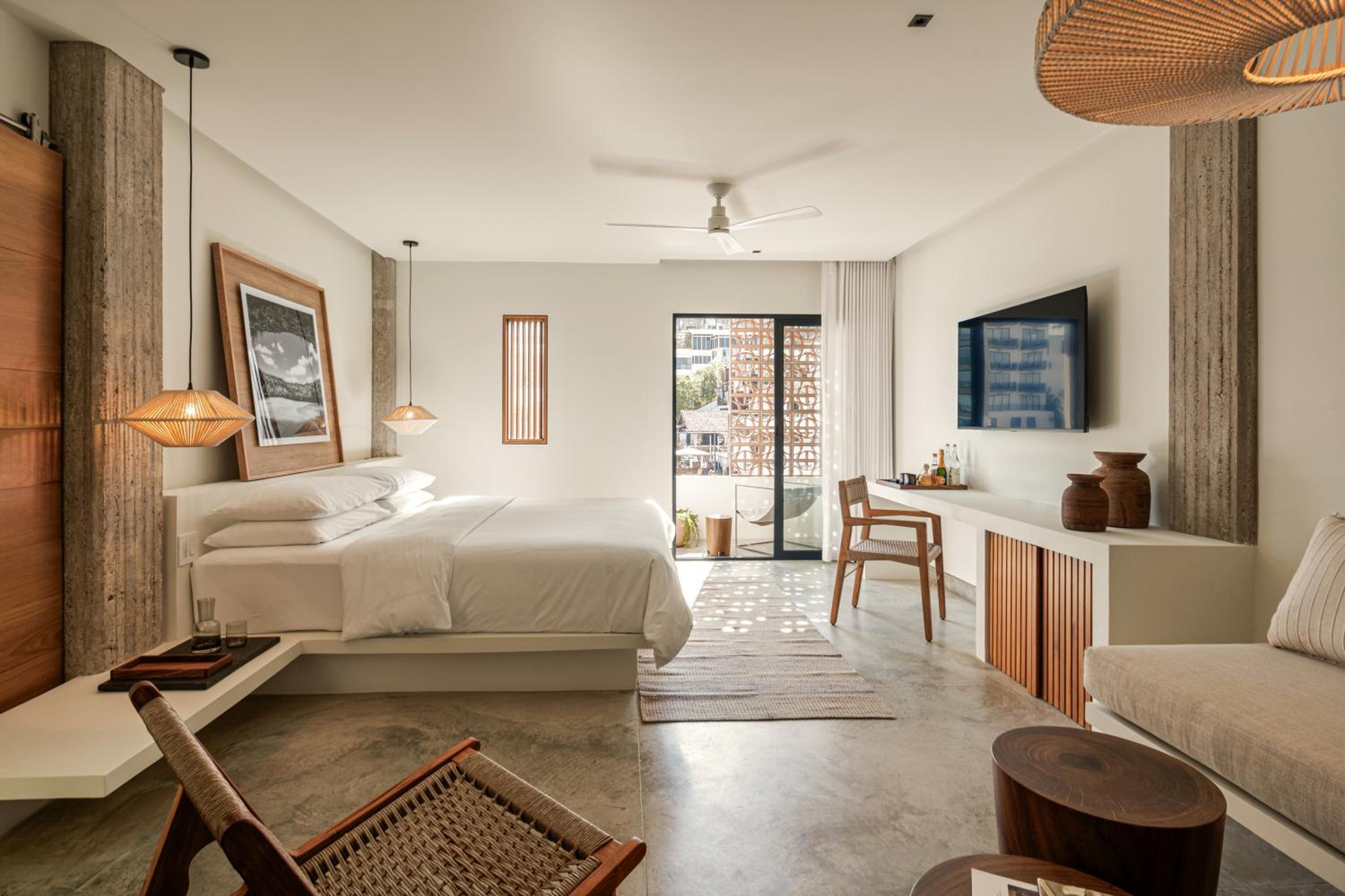 Superior King Room