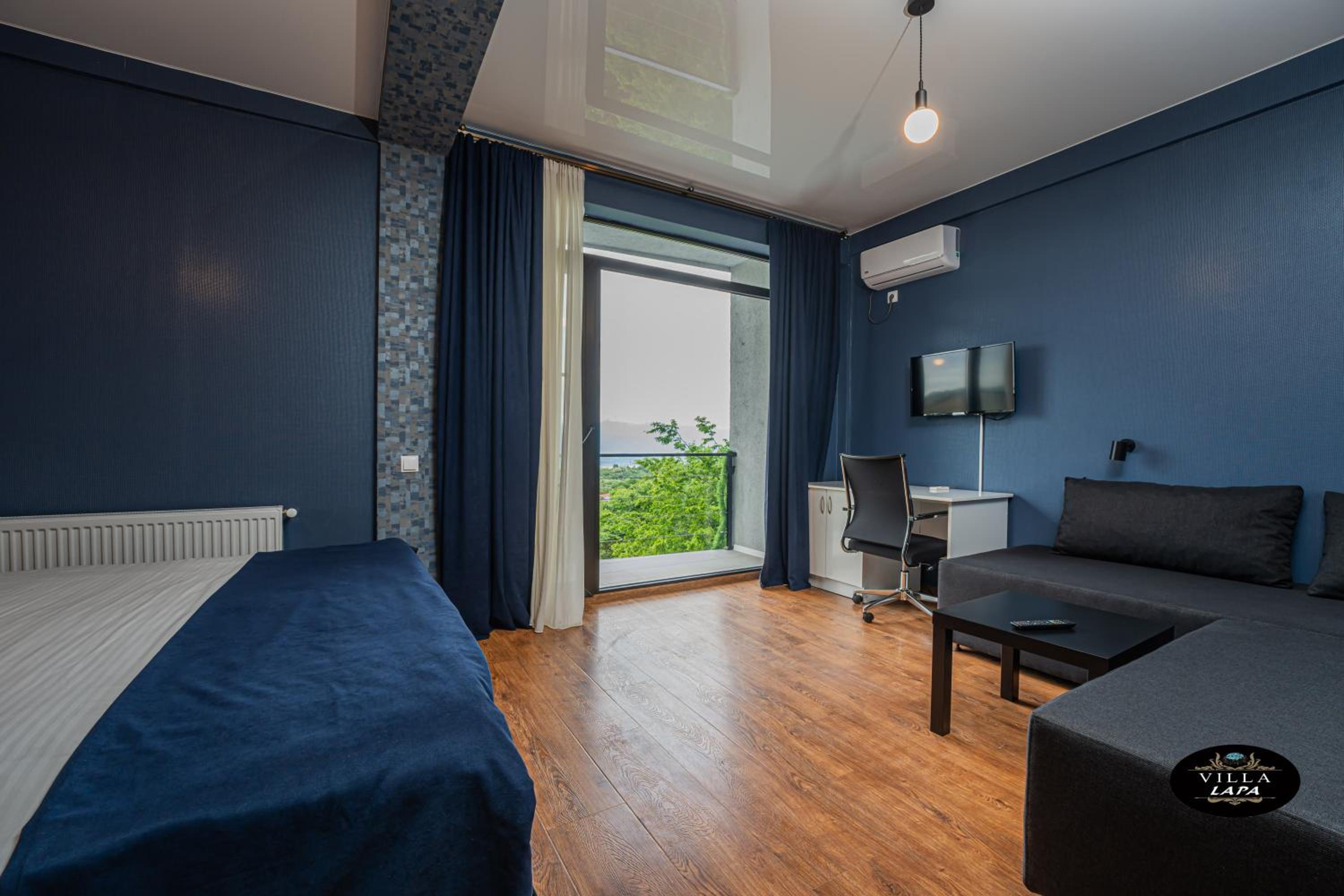 Luxury Triple Room photo 3