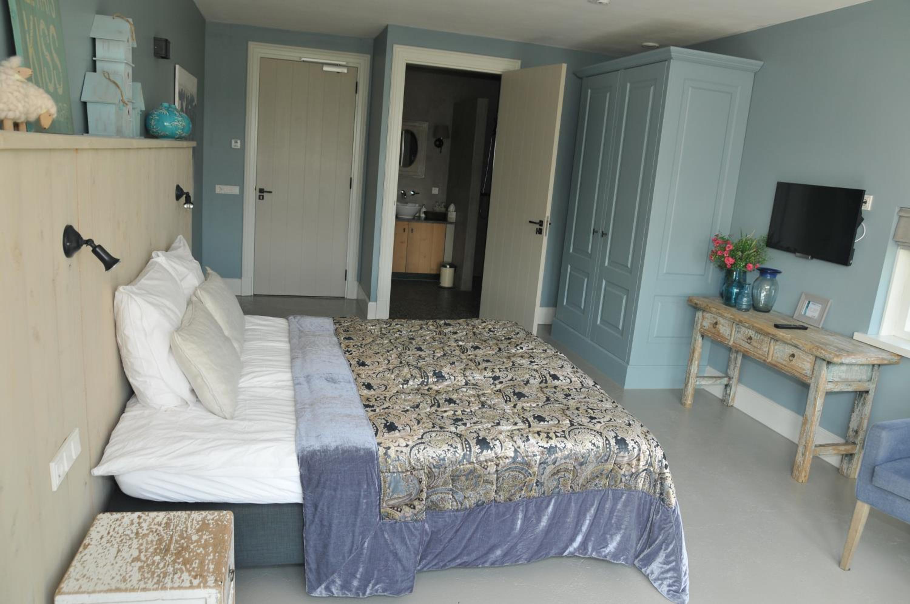 Deluxe Twin Room photo 2