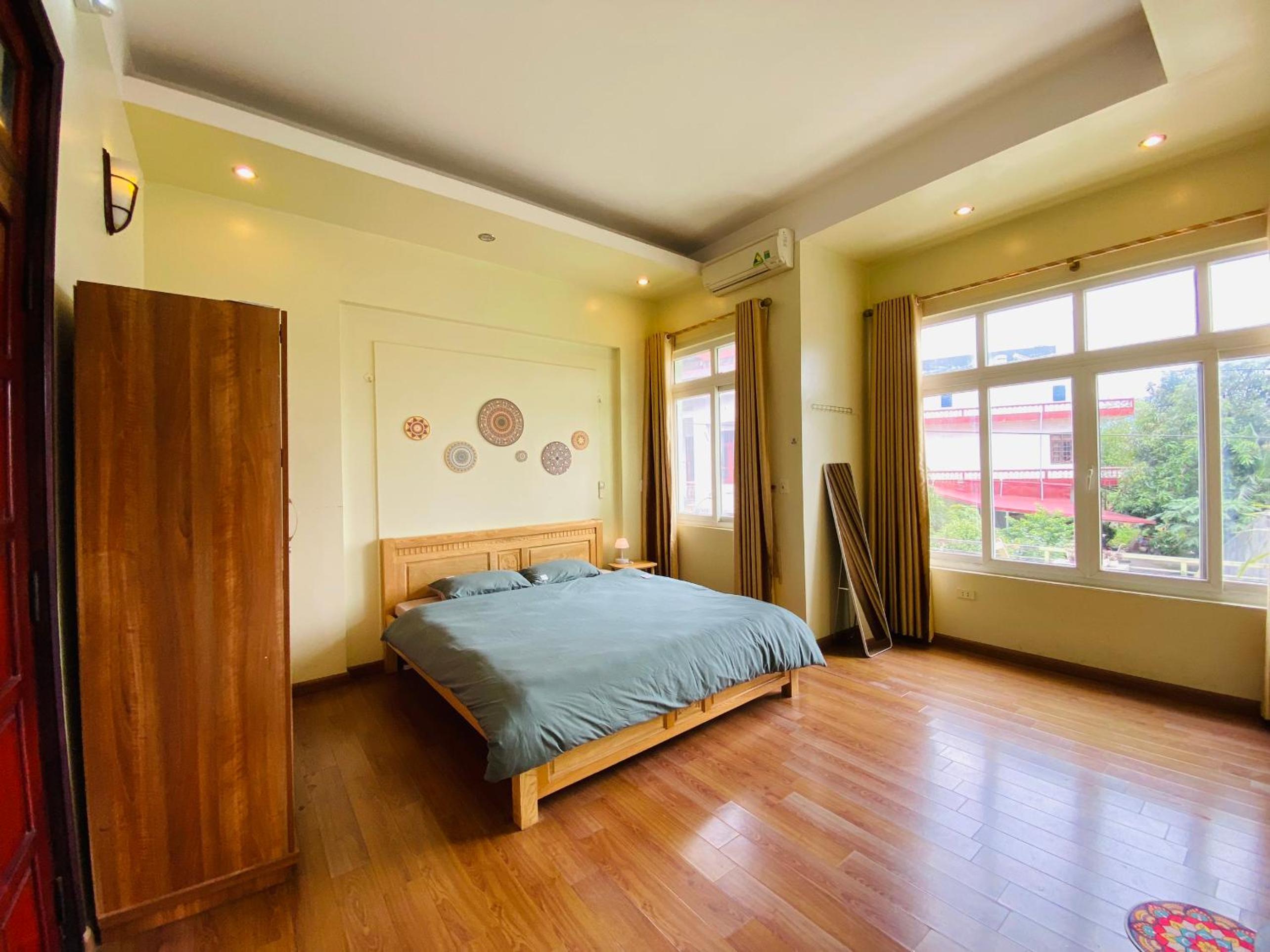 Queen Room with Balcony