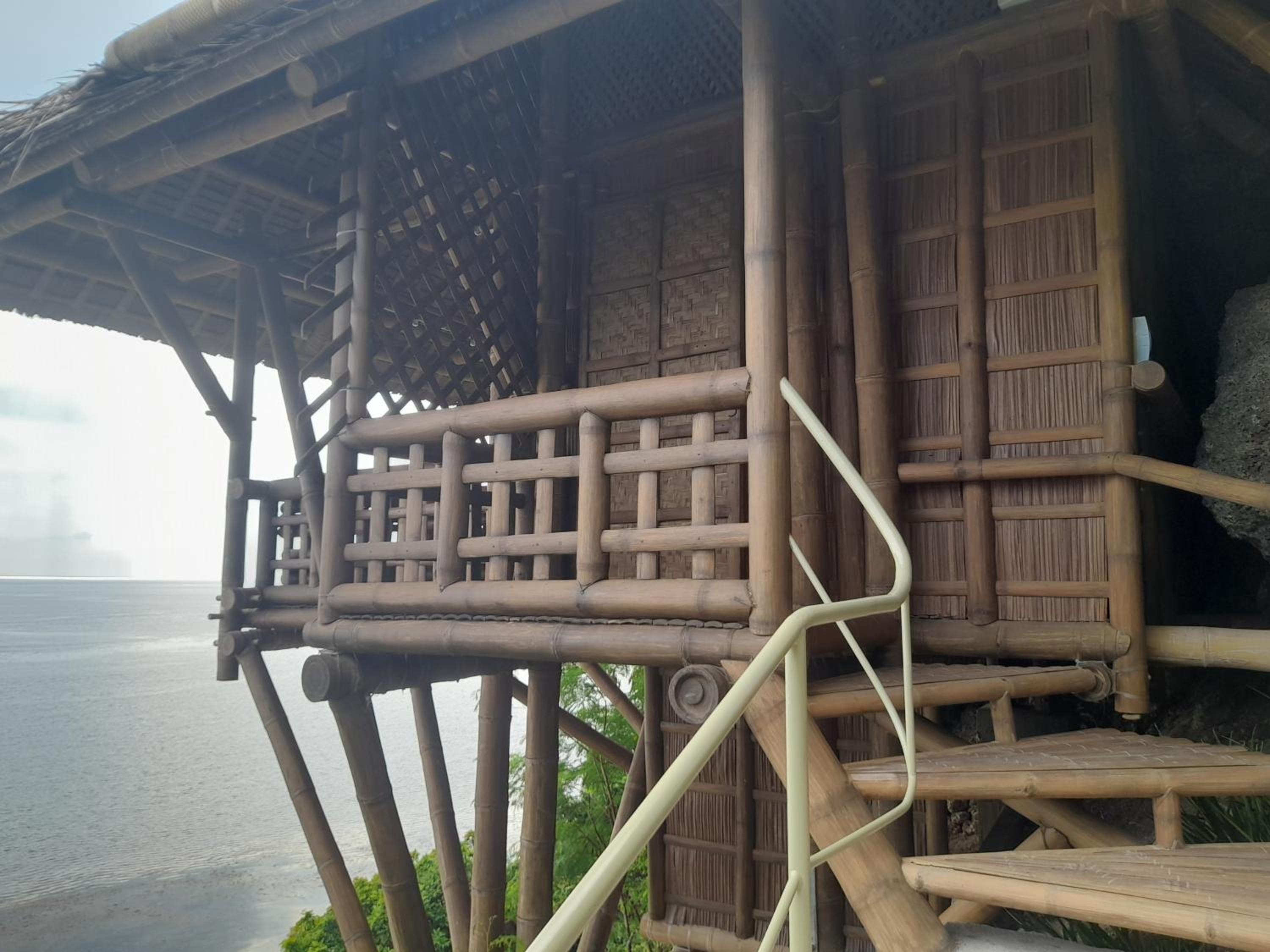 Deluxe Bungalow with Sea View - Photo 6