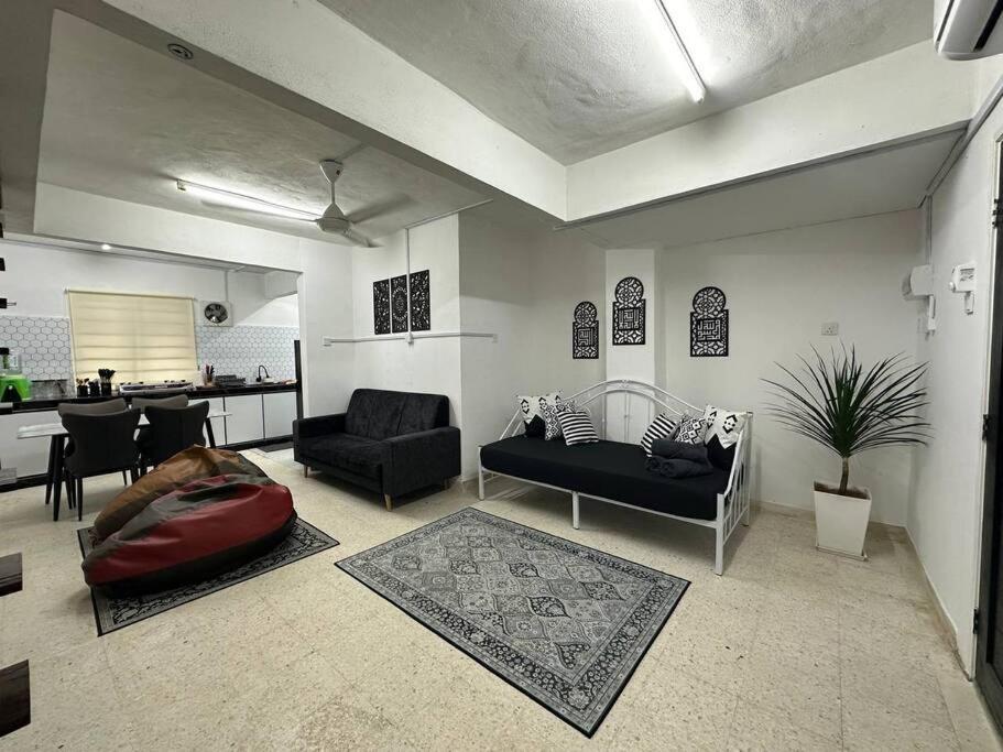 One-Bedroom House photo 1