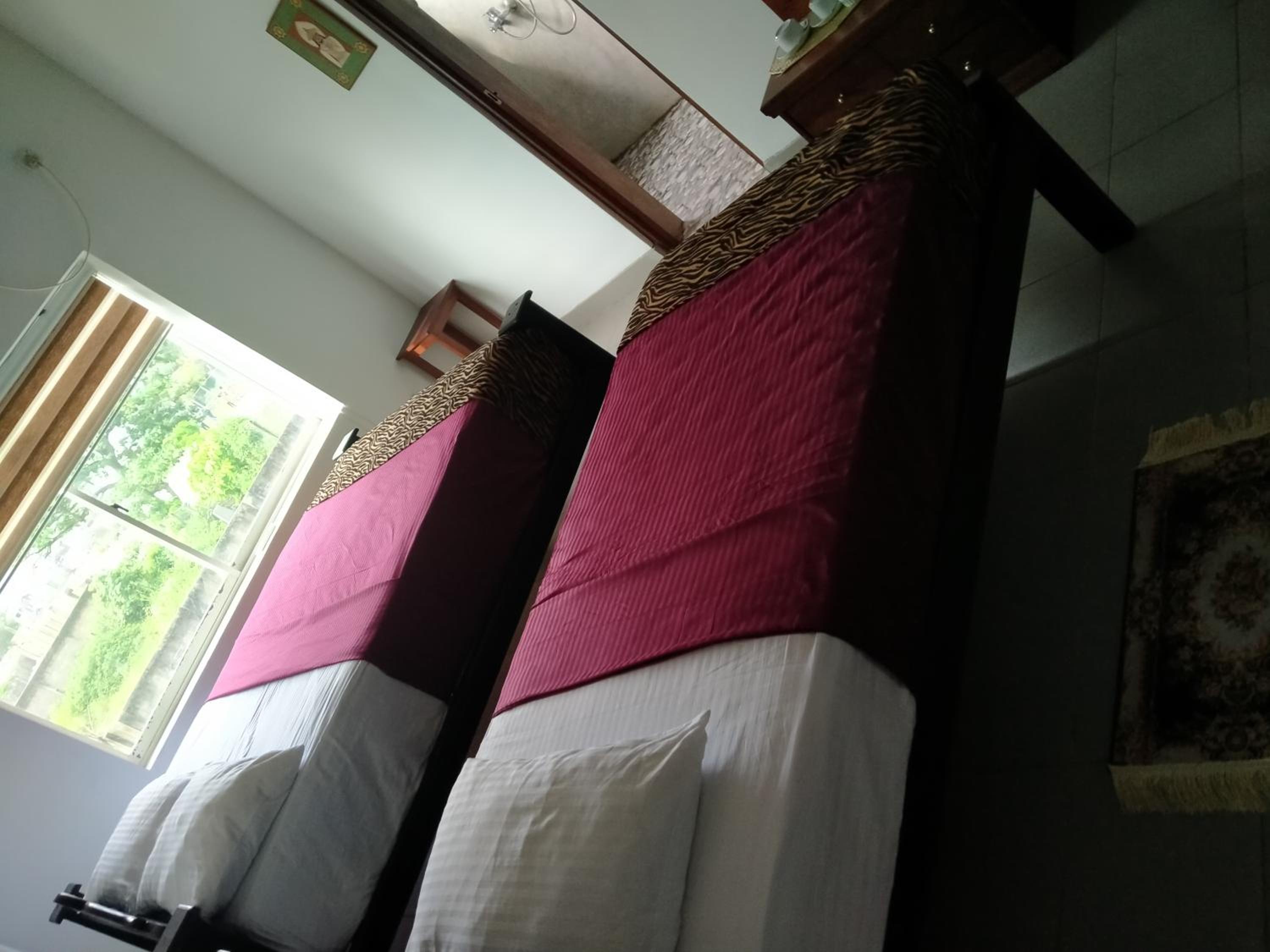 Deluxe Family Suite photo 1