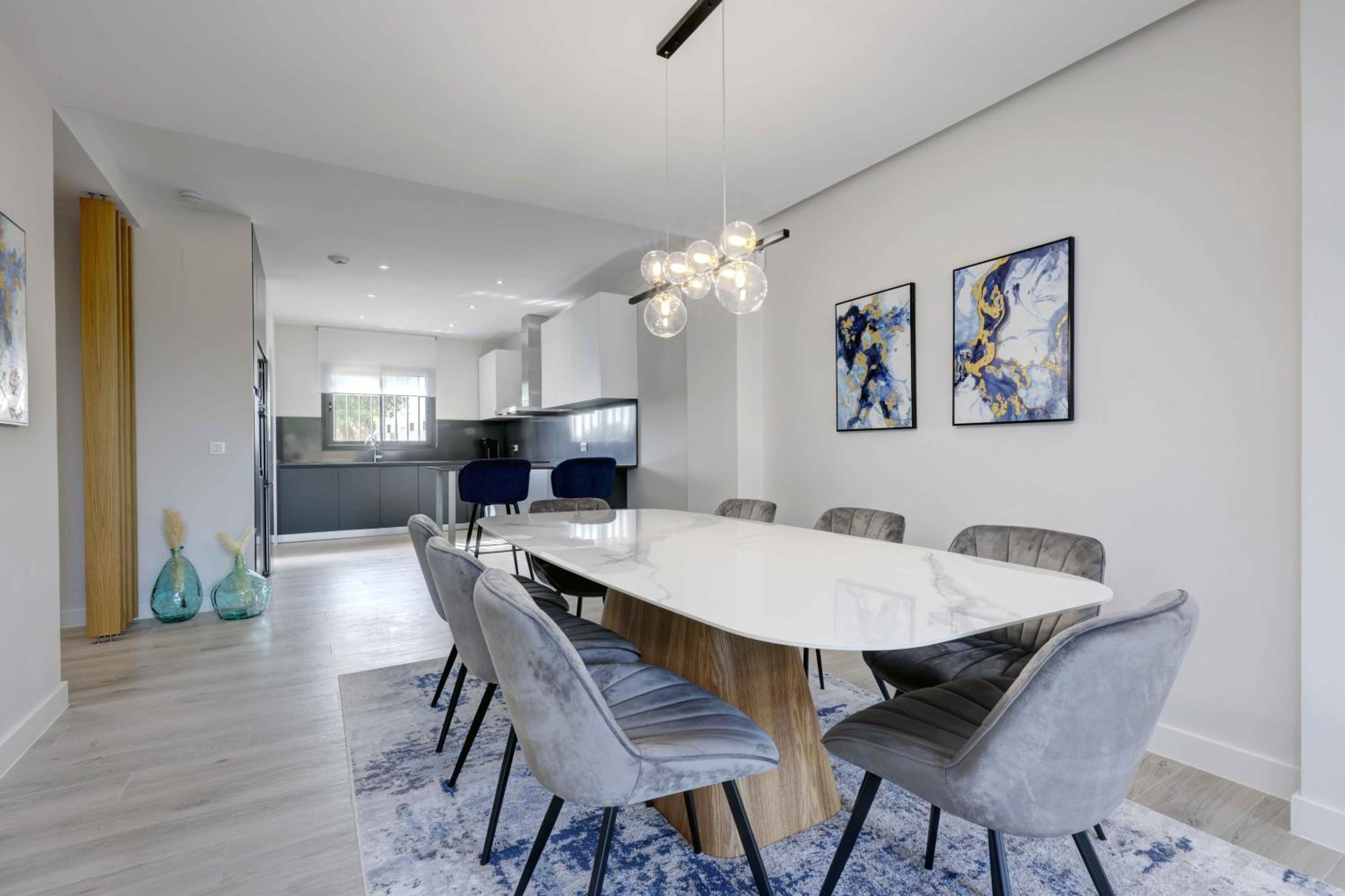 Four-Bedroom Vacation Home photo 3