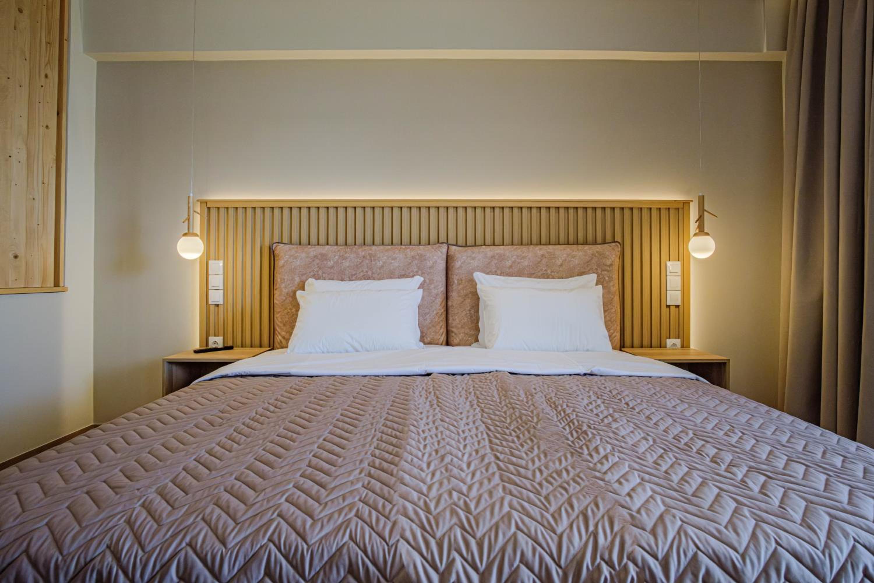 Deluxe Suite with Sea View photo 2
