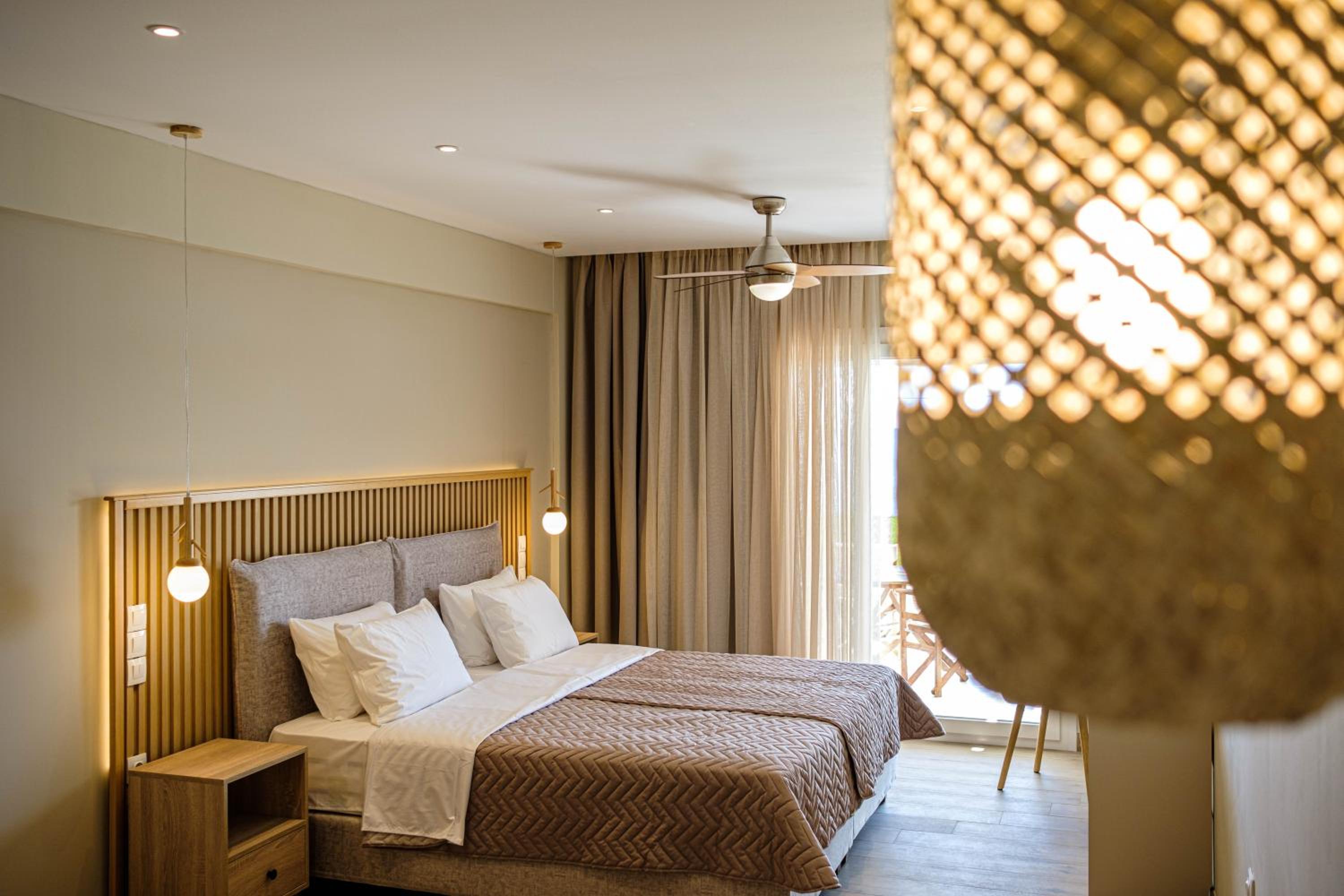 Deluxe Suite with Sea View