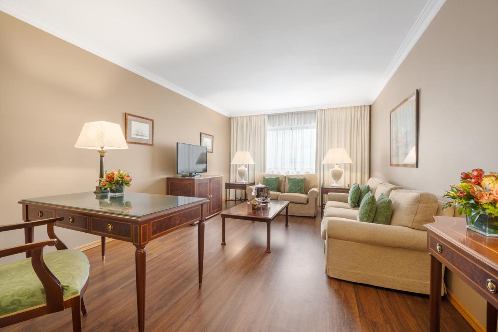 Premium Suite With City View