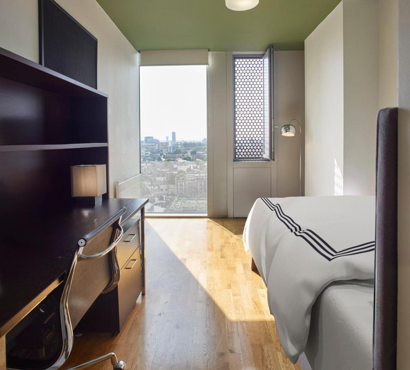 Single Room with Private Bathroom photo 1