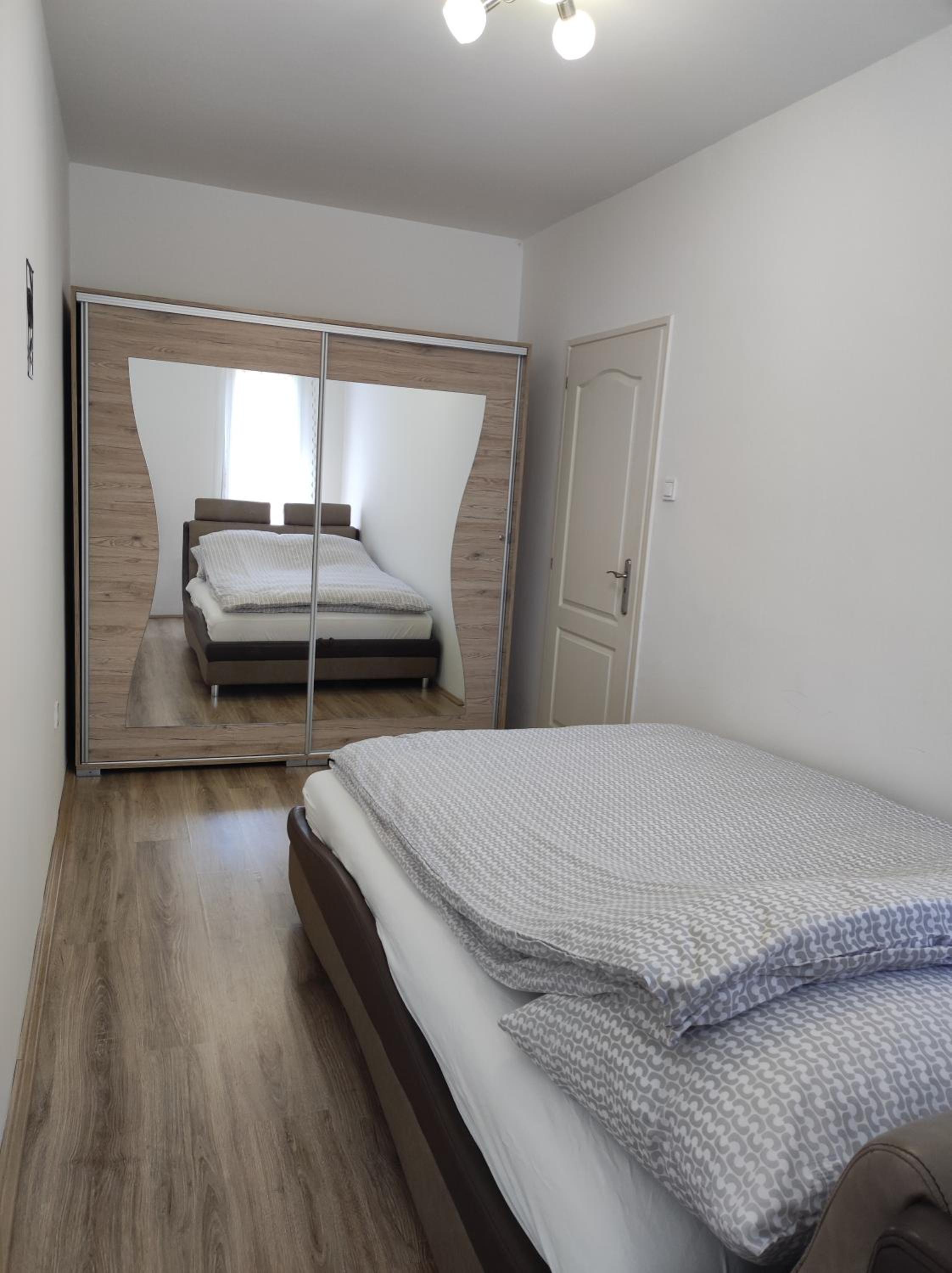 One-Bedroom Apartment photo 2