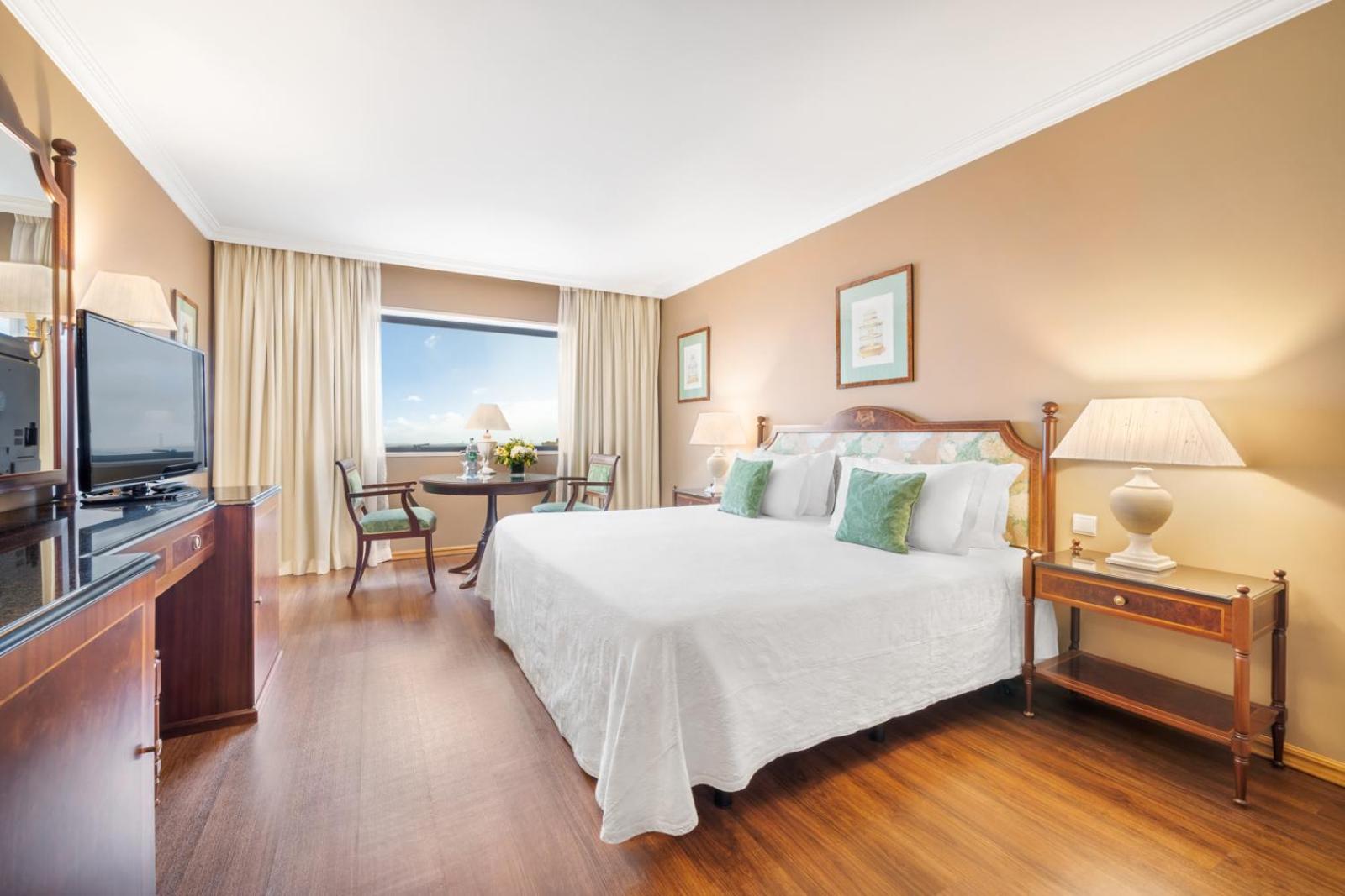 Deluxe Suite With River View