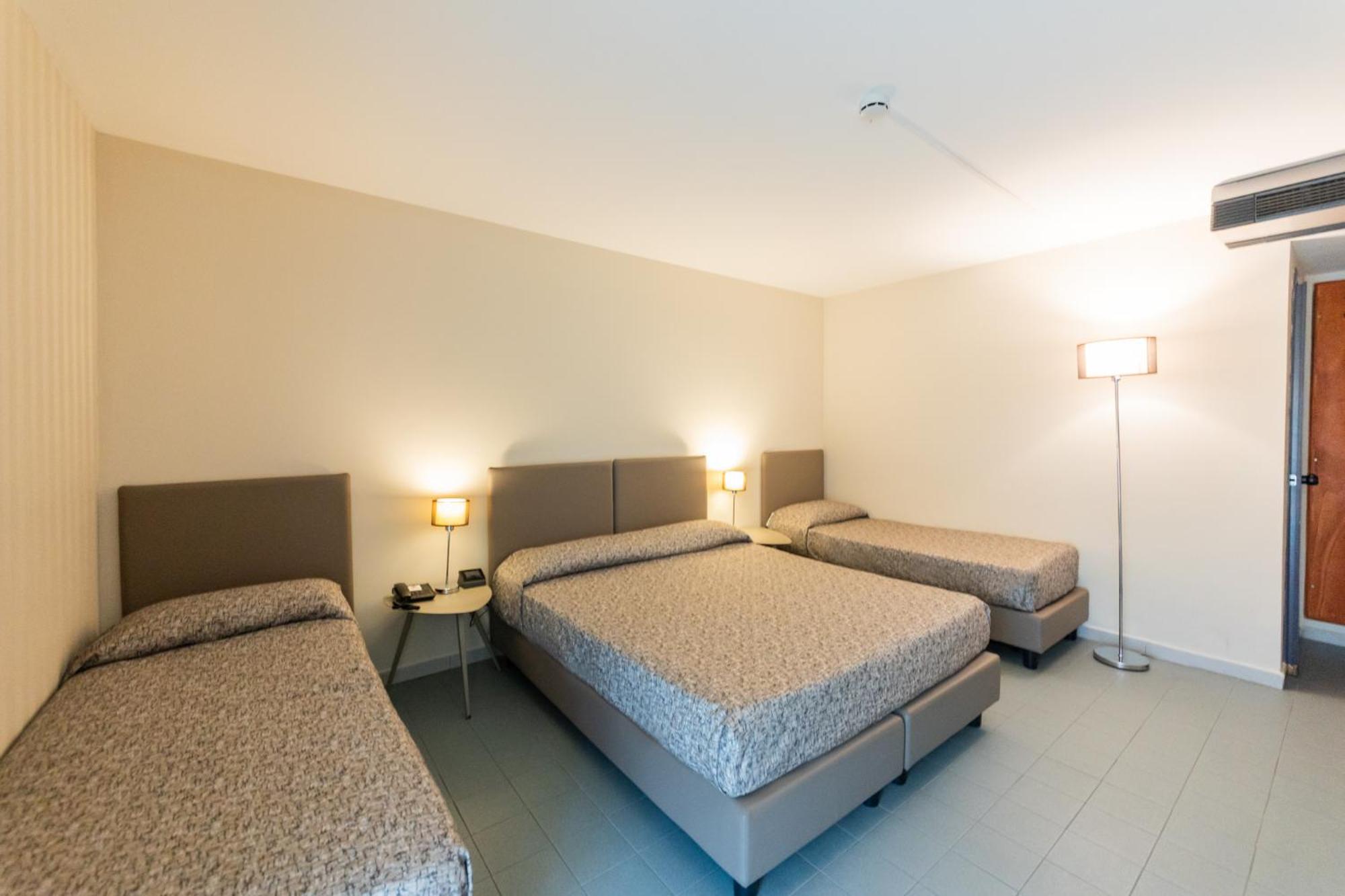 Double Room - Photo 1