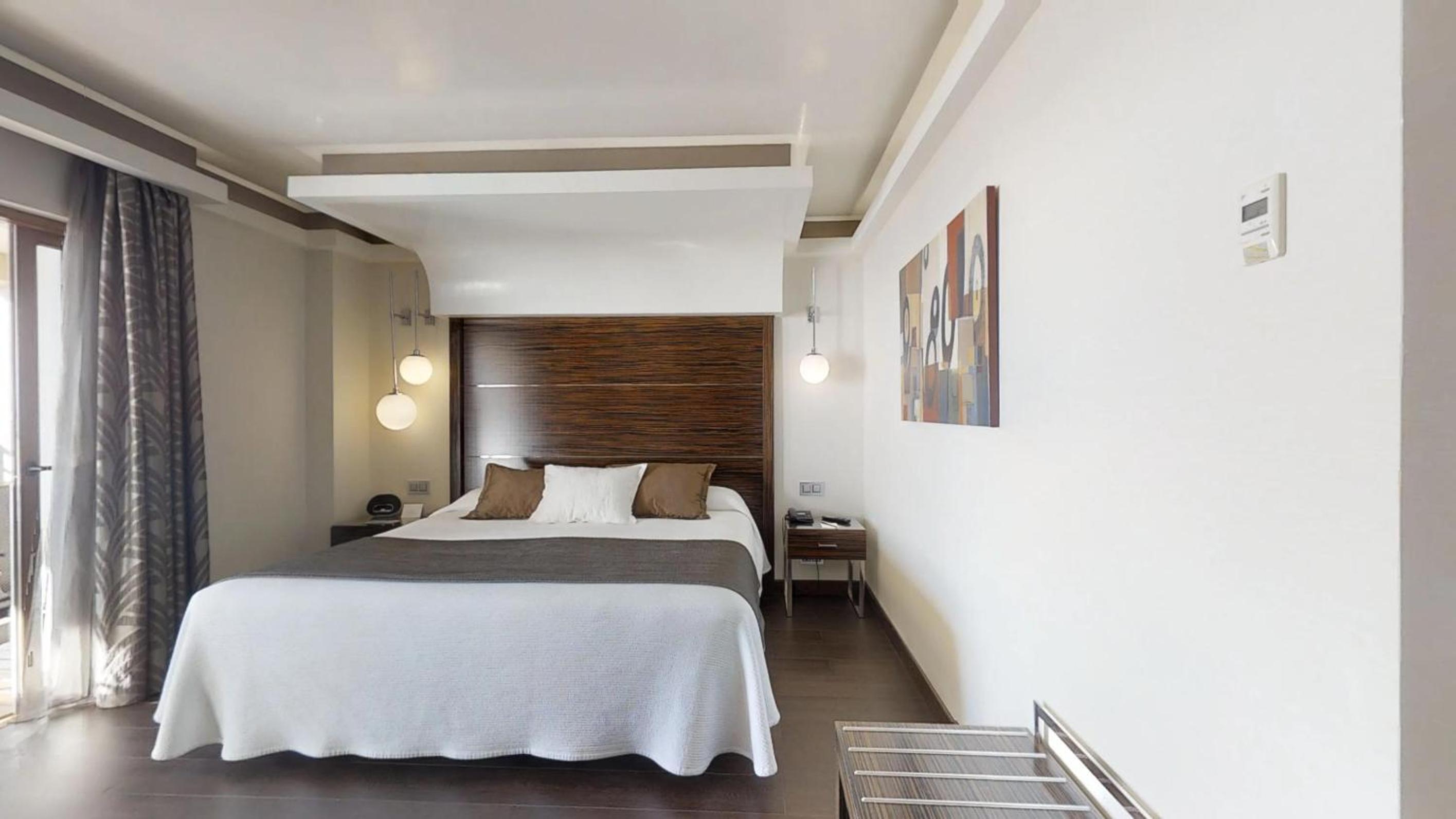 Habitación Superior con Vista al Mar (1 adulto)