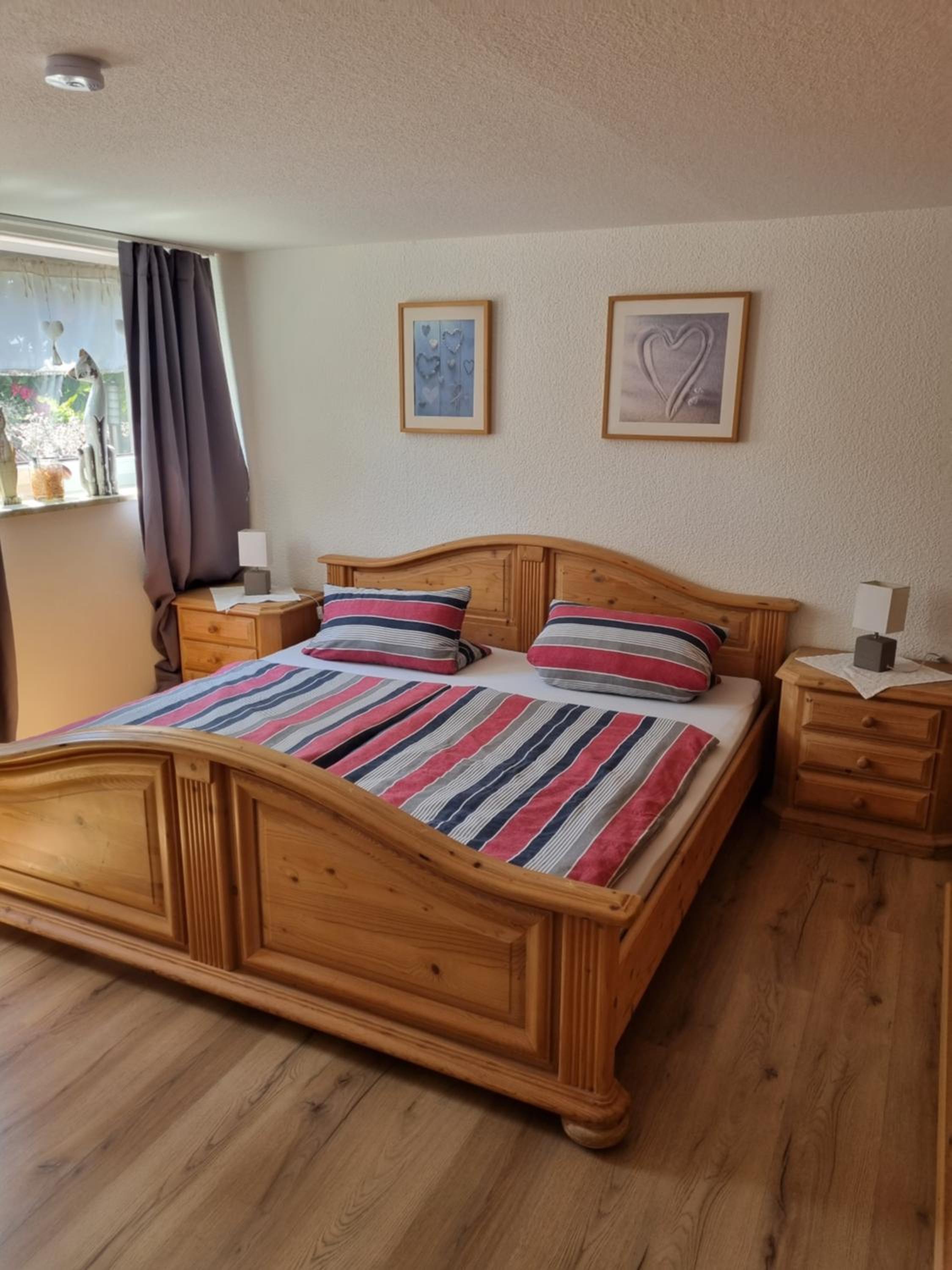 One-Bedroom Apartment - Photo 1