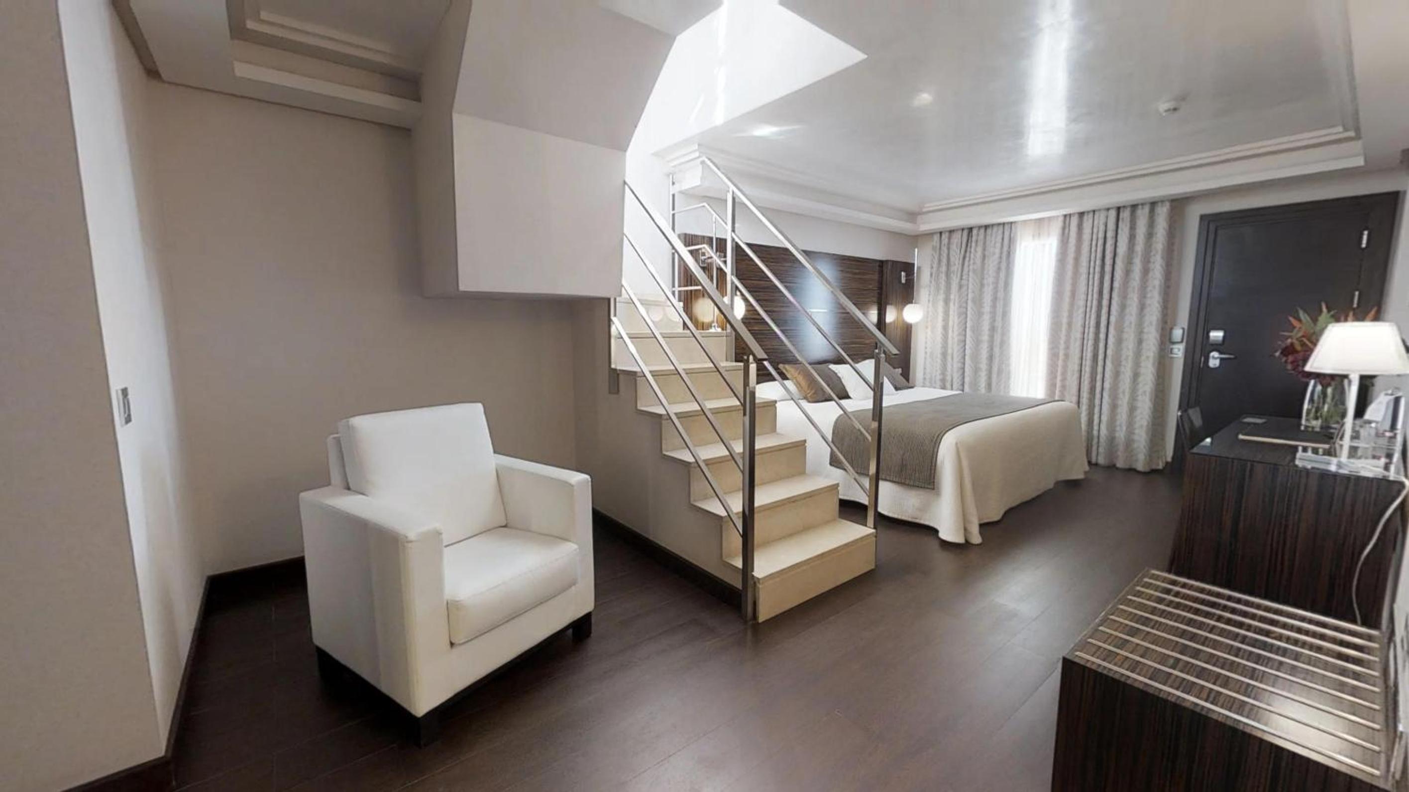Suite Dúplex (3 adultos) Suite Dúplex (3 adultos)