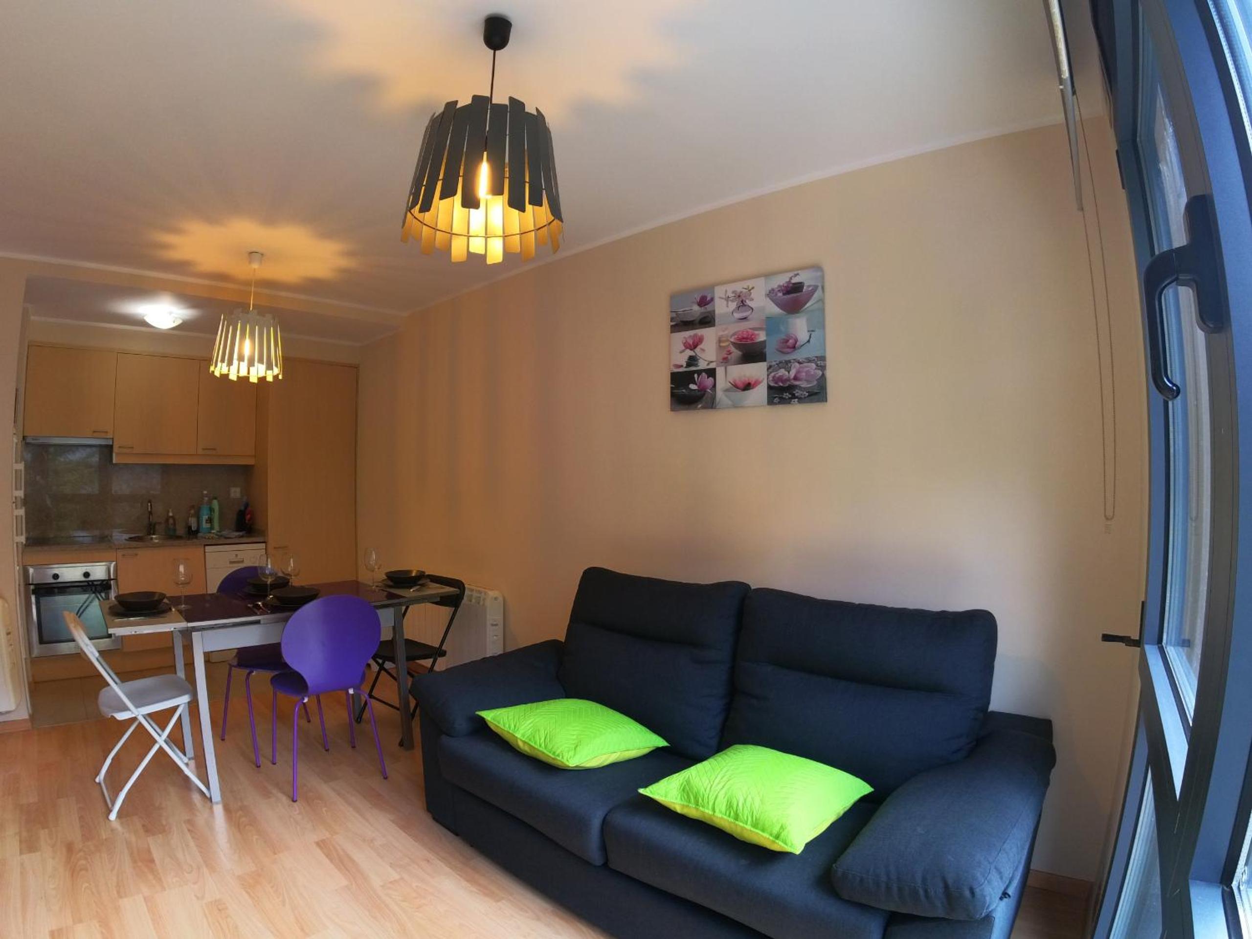 One-Bedroom Apartment photo 1