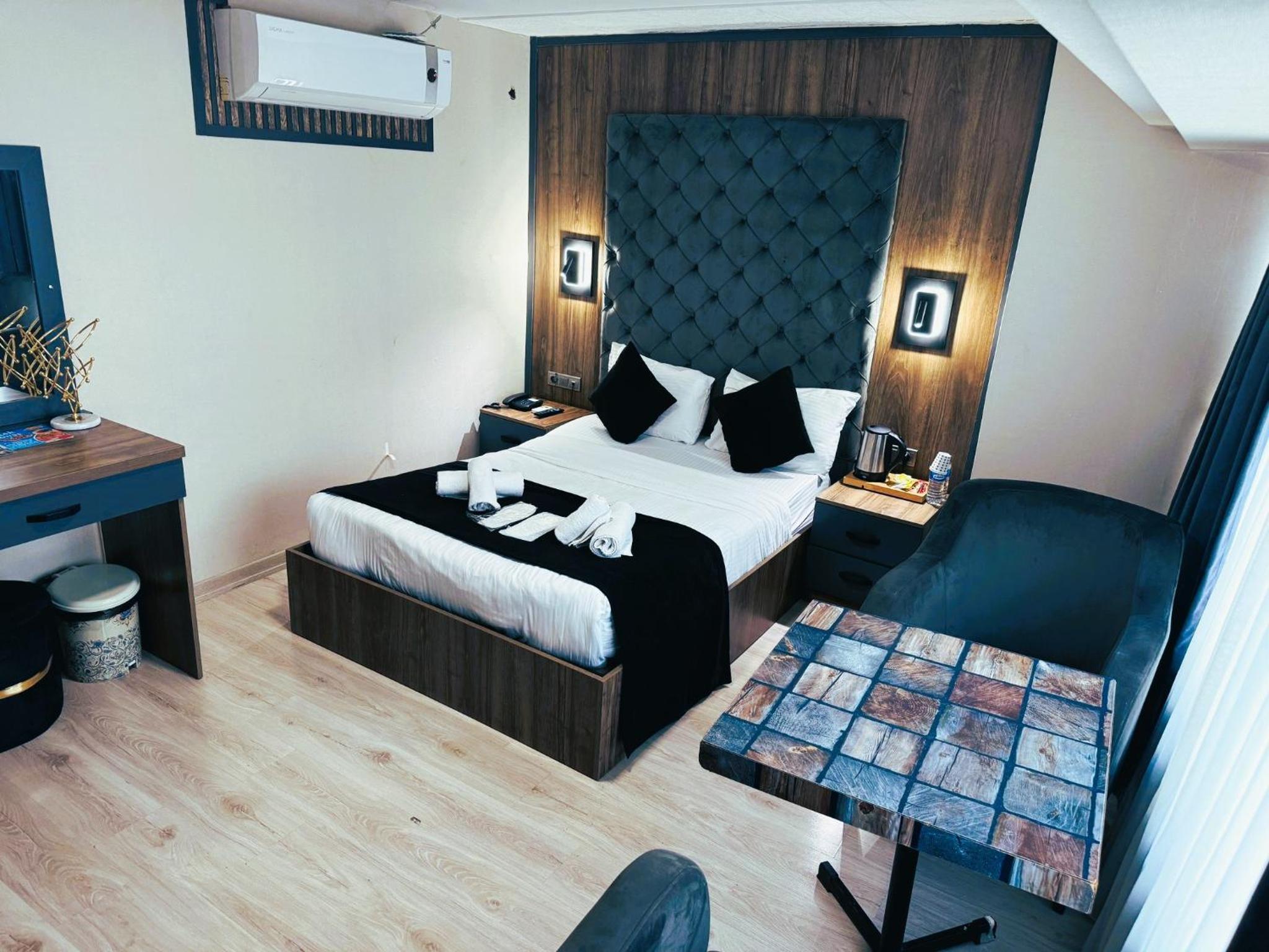 Deluxe Double Room photo 2