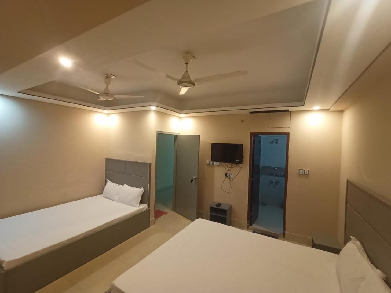 Deluxe Triple Room photo 3