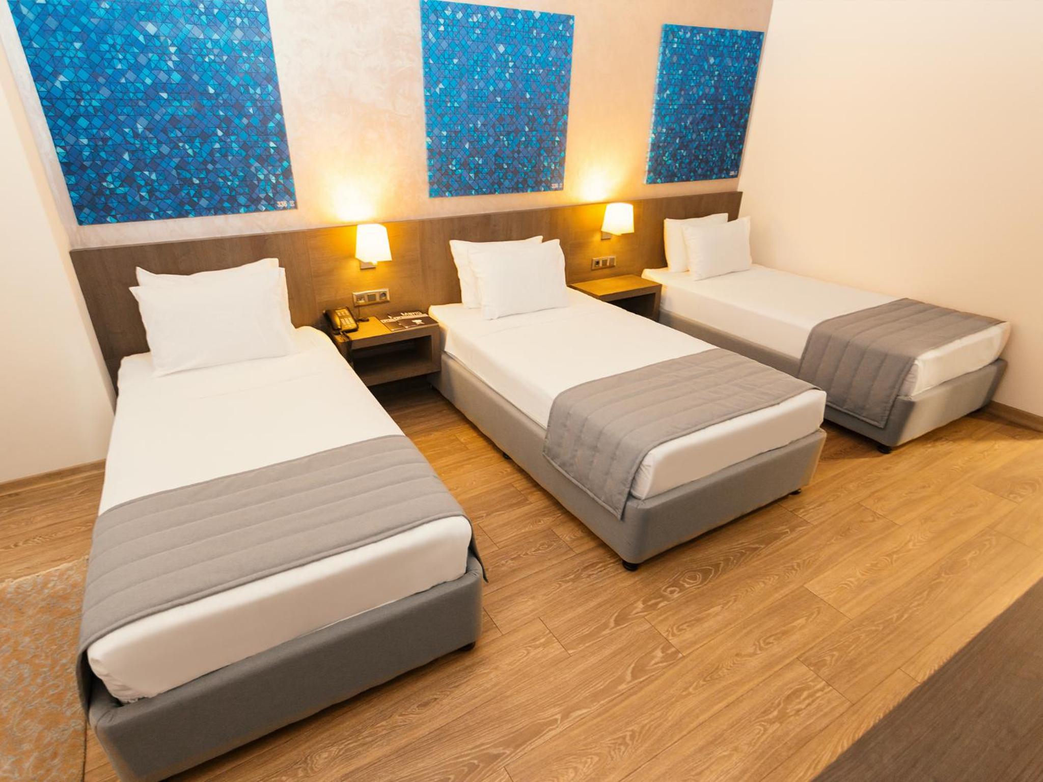 Family Room - Photo 1