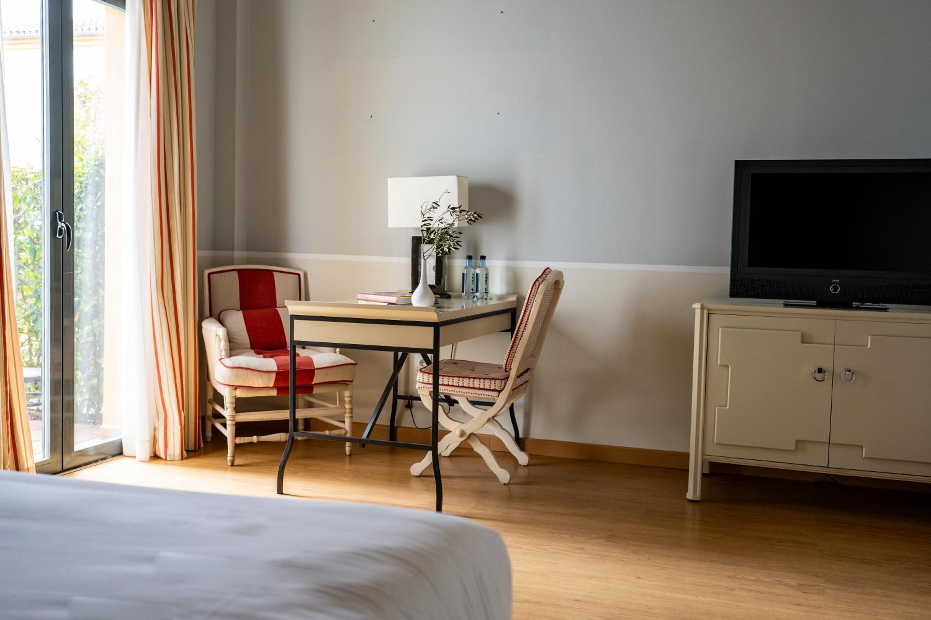 Budget Twin Room photo 2