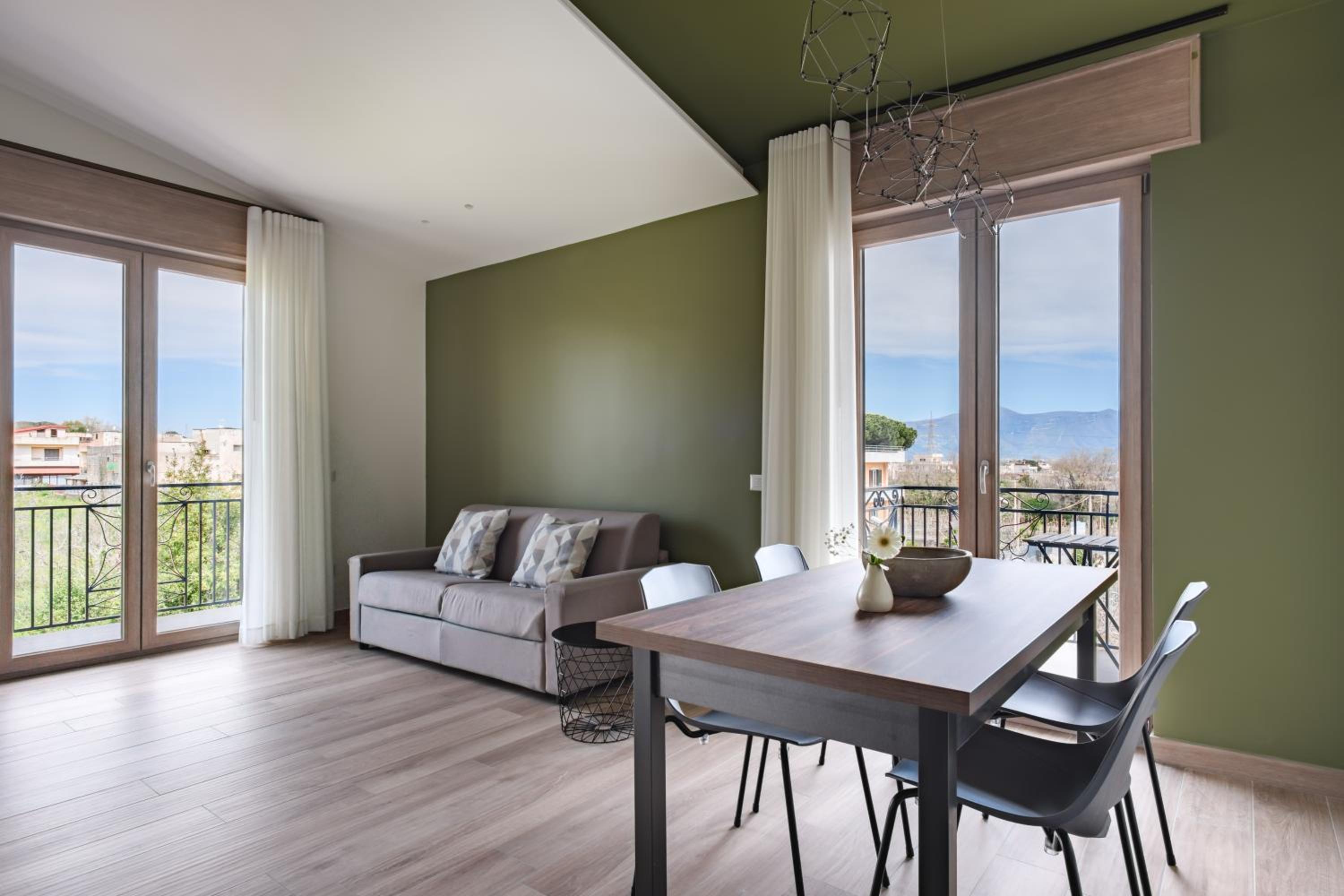 One-Bedroom Apartment with Balcony