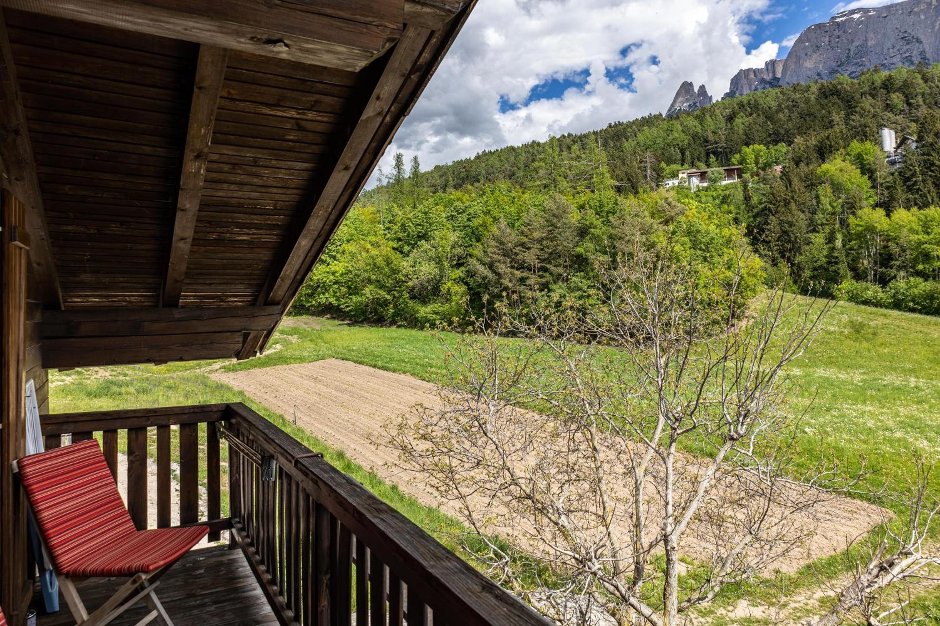 Two-Bedroom Deluxe Apartment with Garden View photo 3