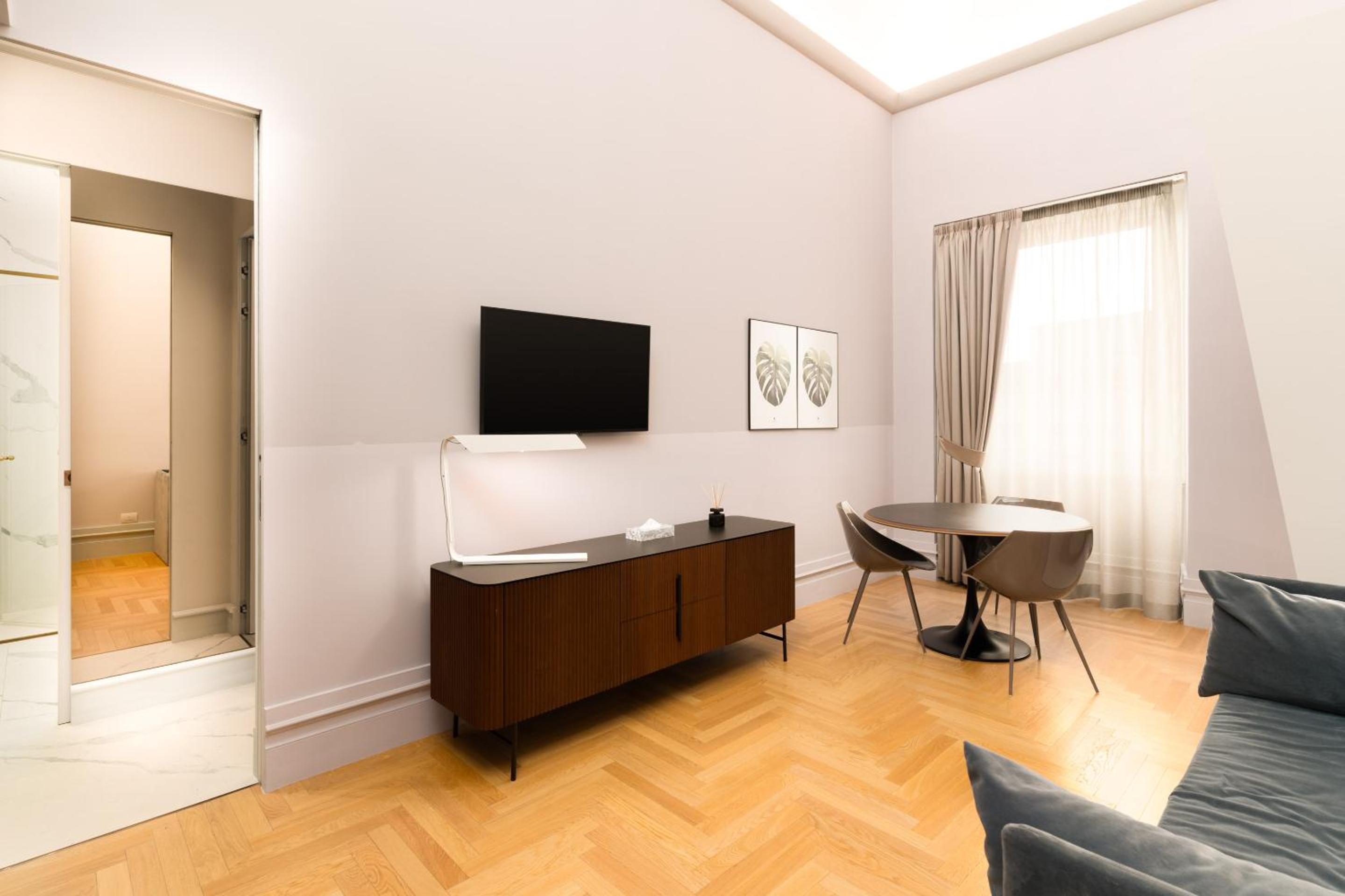 One-Bedroom Apartment (7+) photo 1