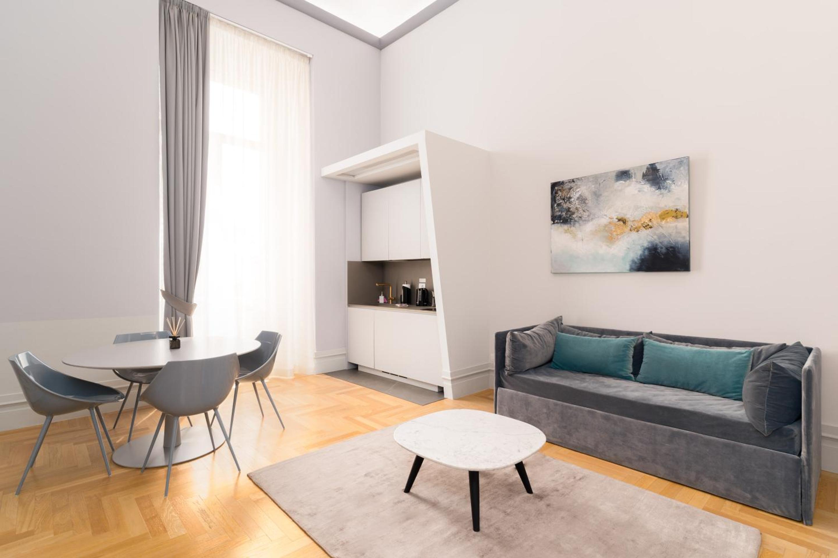 Two-Bedroom Apartment with Balcony photo 1