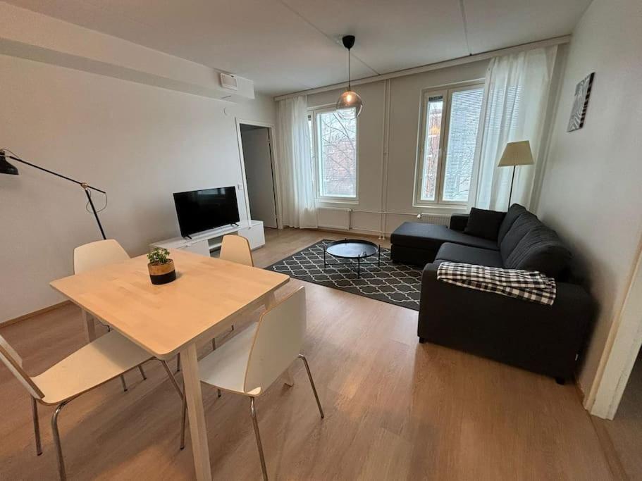 Three-Bedroom Apartment photo 1