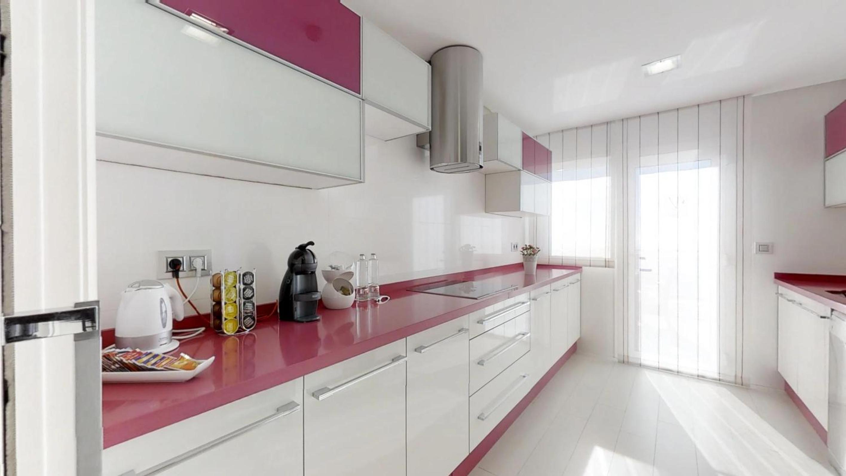 Panoramic Penthouse for 4 Guests photo 2