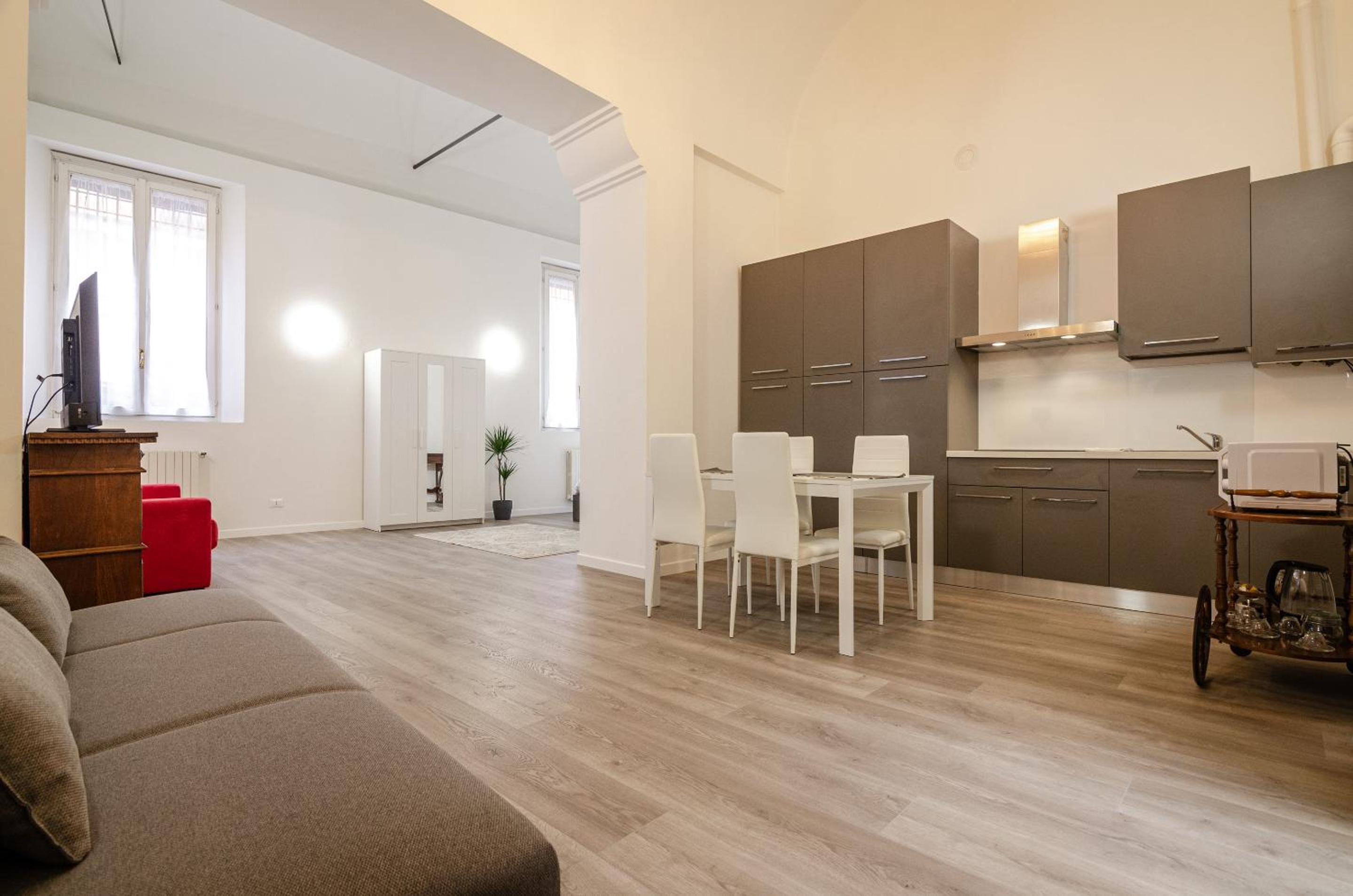 One-Bedroom Apartment