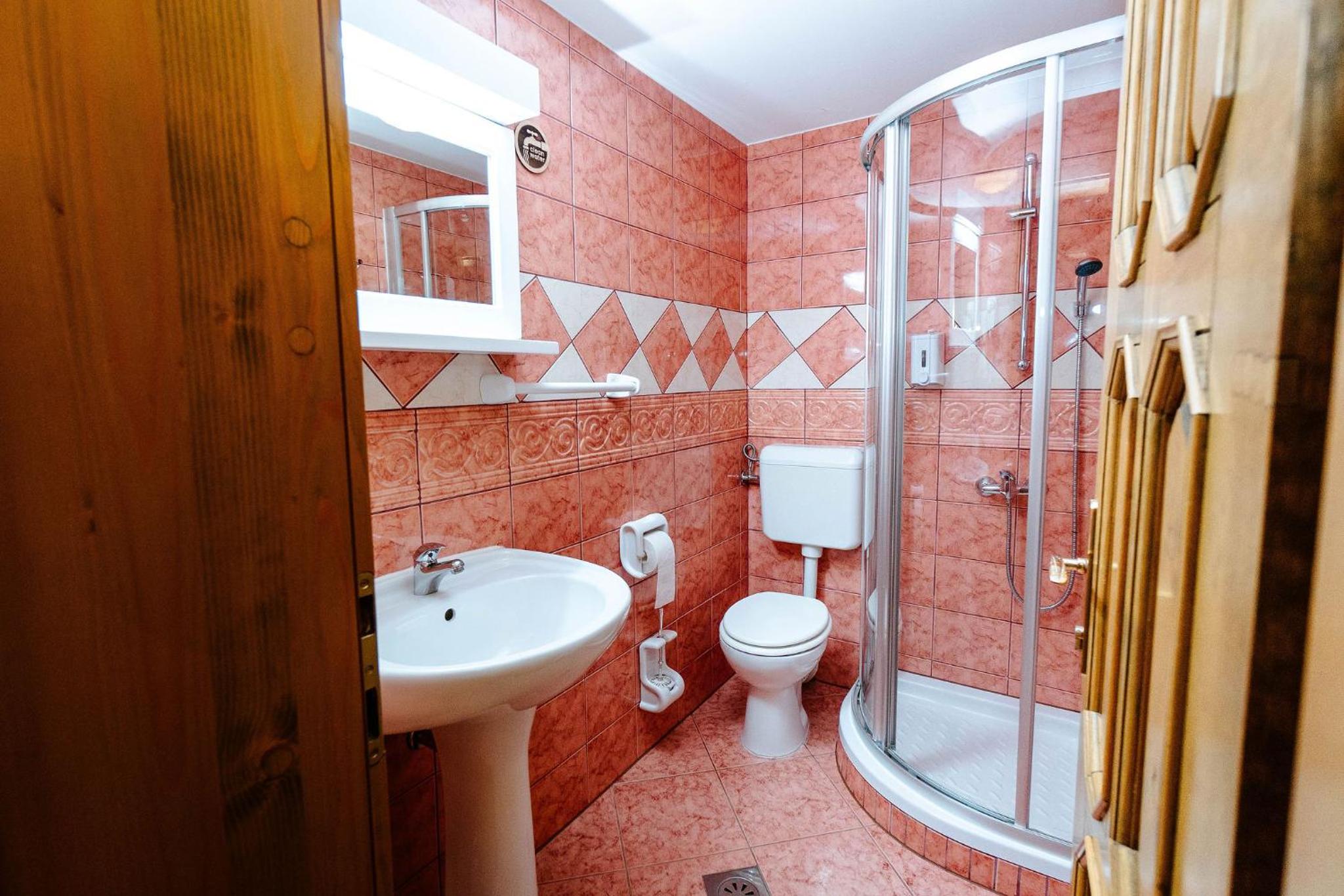 Double or Twin Room with Extra Bed photo 3