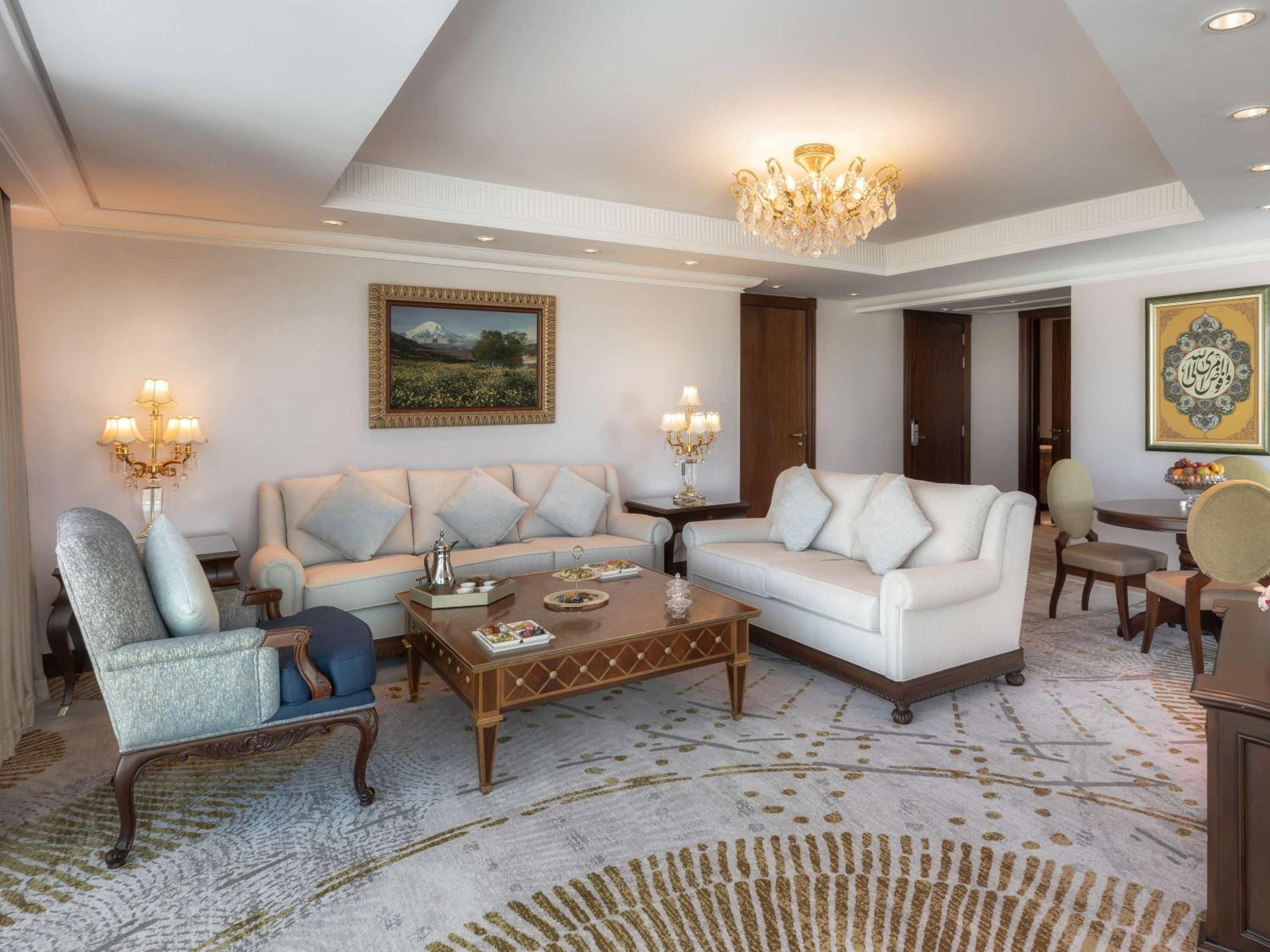 Presidential Villa City