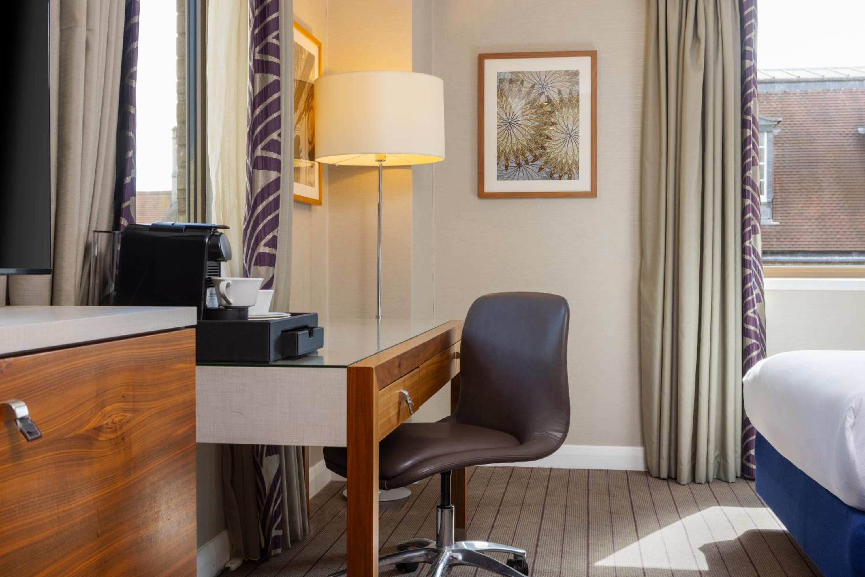 Double Room with Two Double Beds - Photo 2