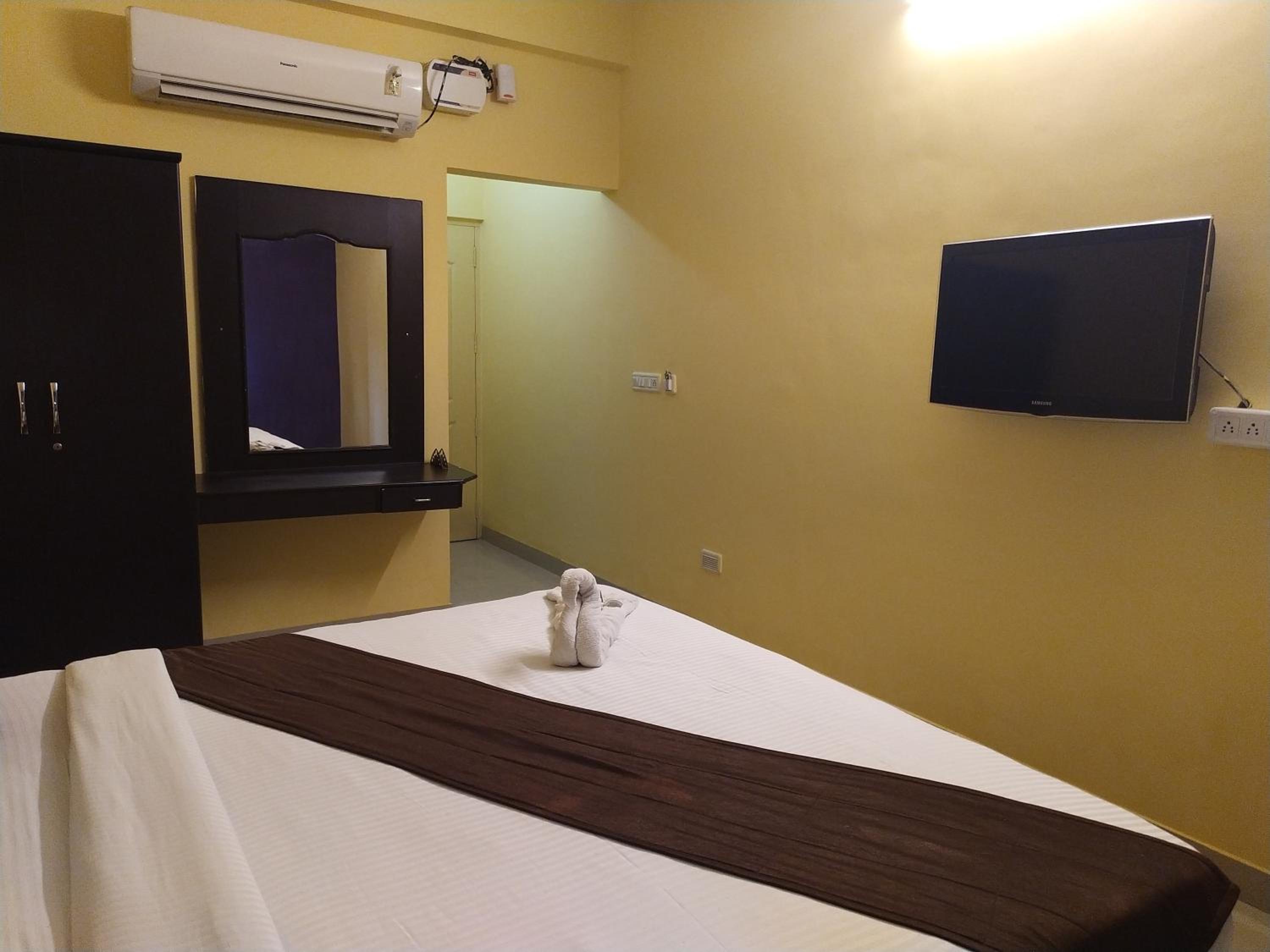 Deluxe Double Room - Photo 7