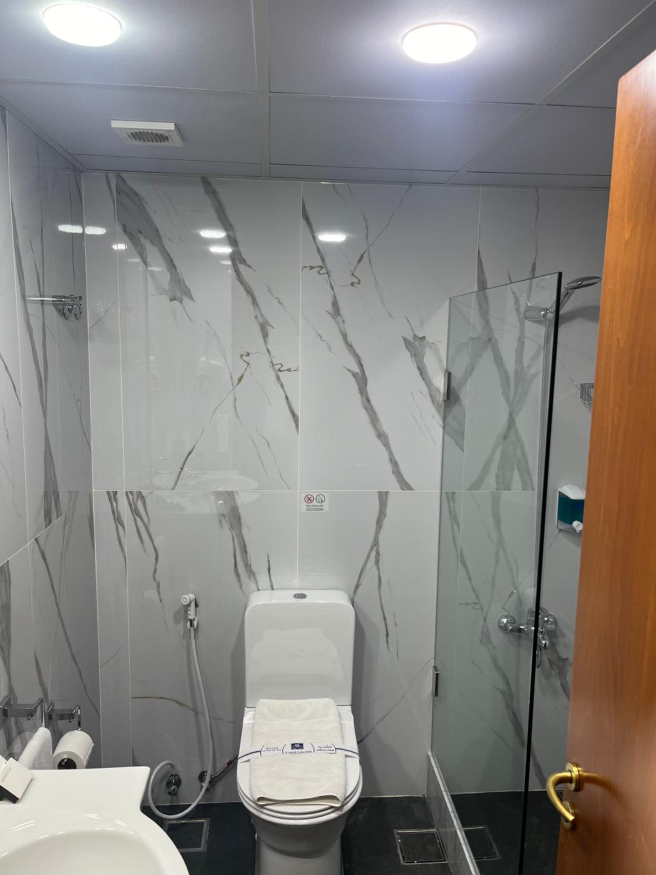 Deluxe Twin Room - Photo 2