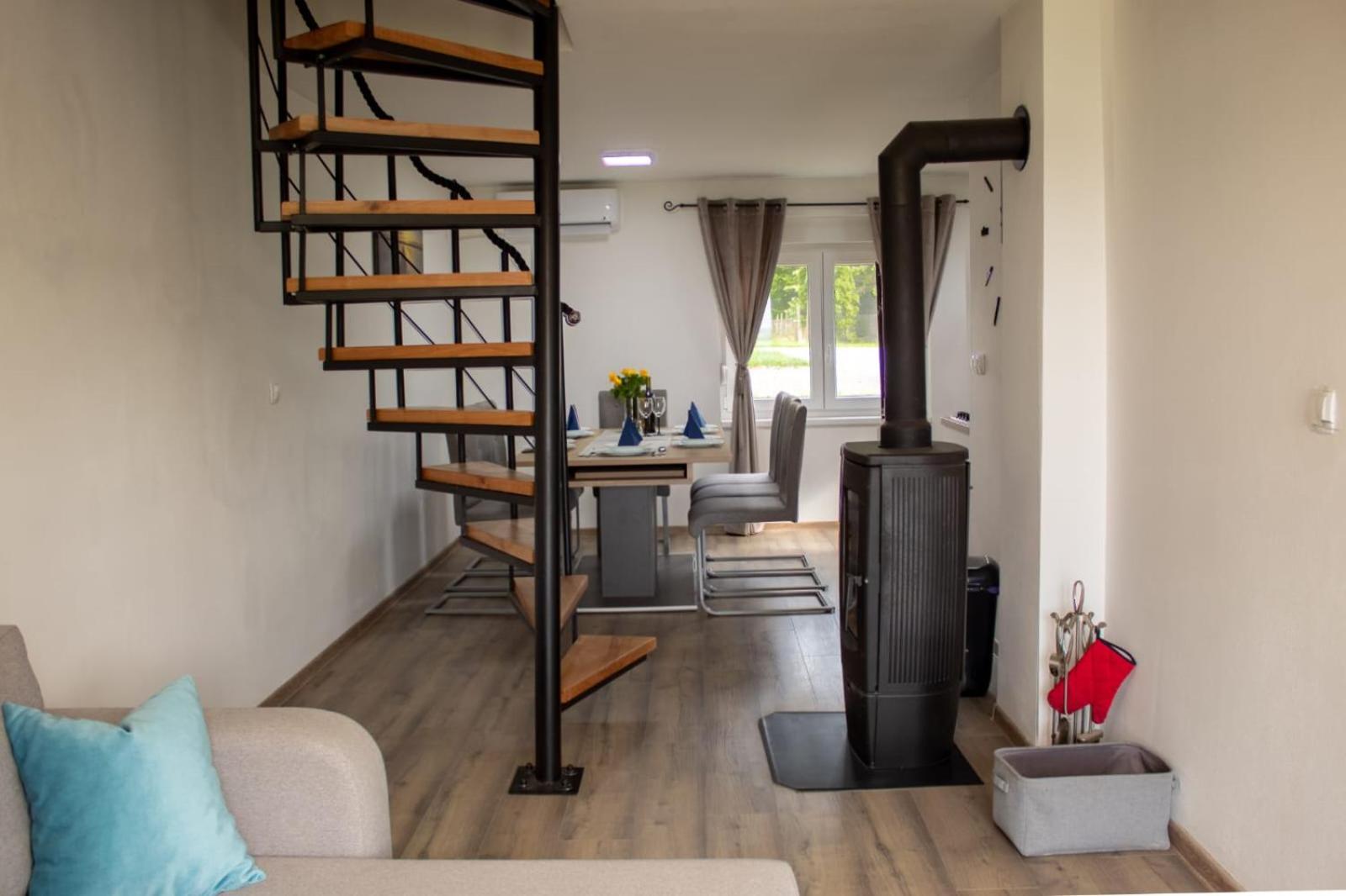 Two-Bedroom House photo 2
