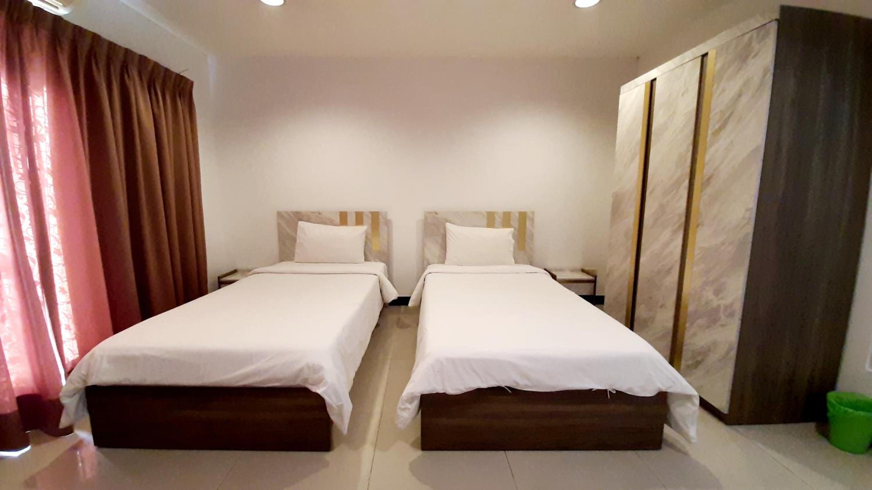 One-Bedroom Apartment - Annex photo 3
