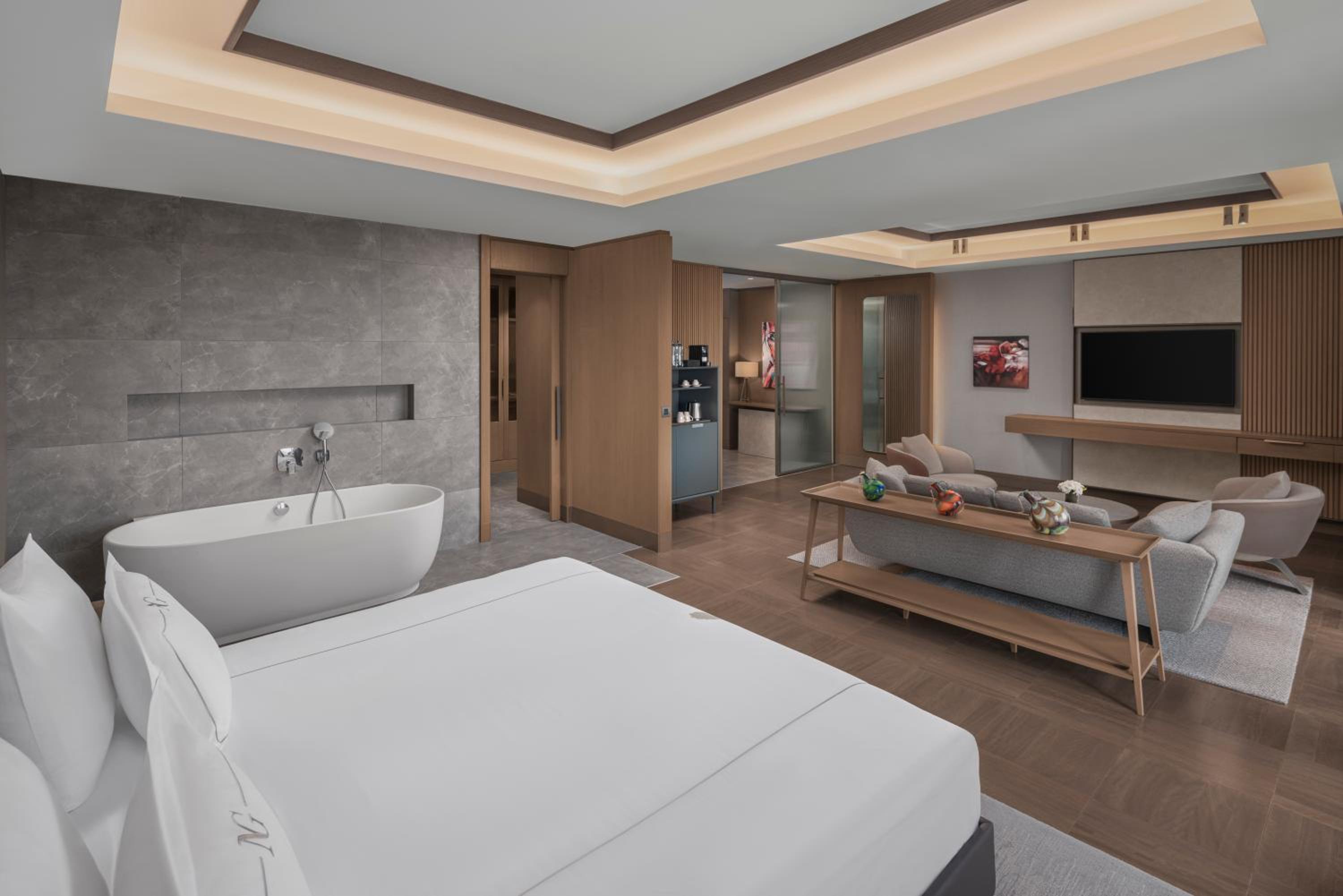 Honeymoon Suite Room